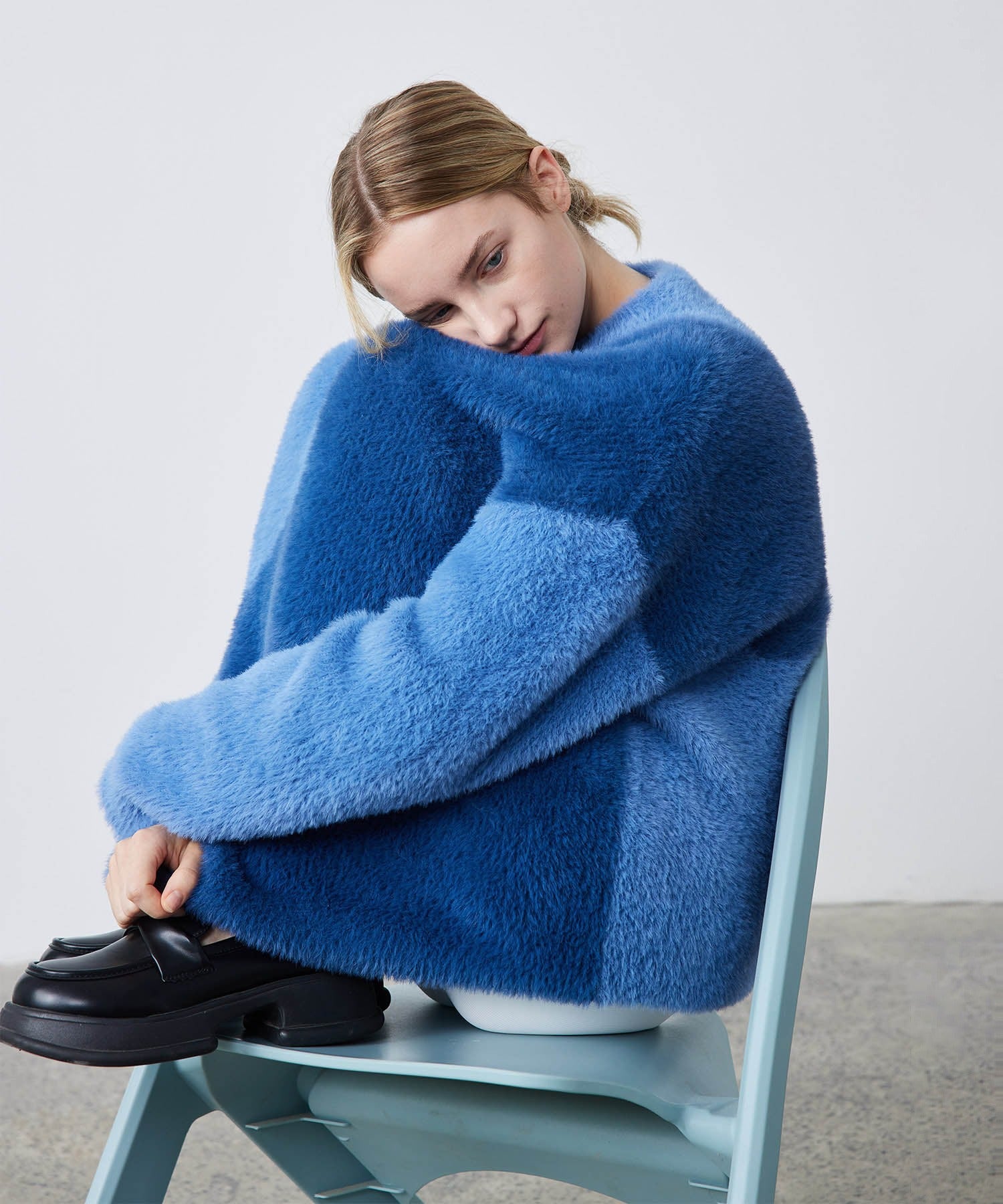 Wave Bicolor Slim Fit Knit Pullover