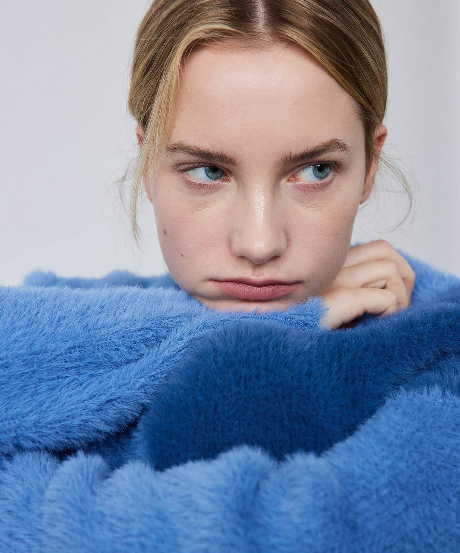 Wave Bicolor Slim Fit Knit Pullover