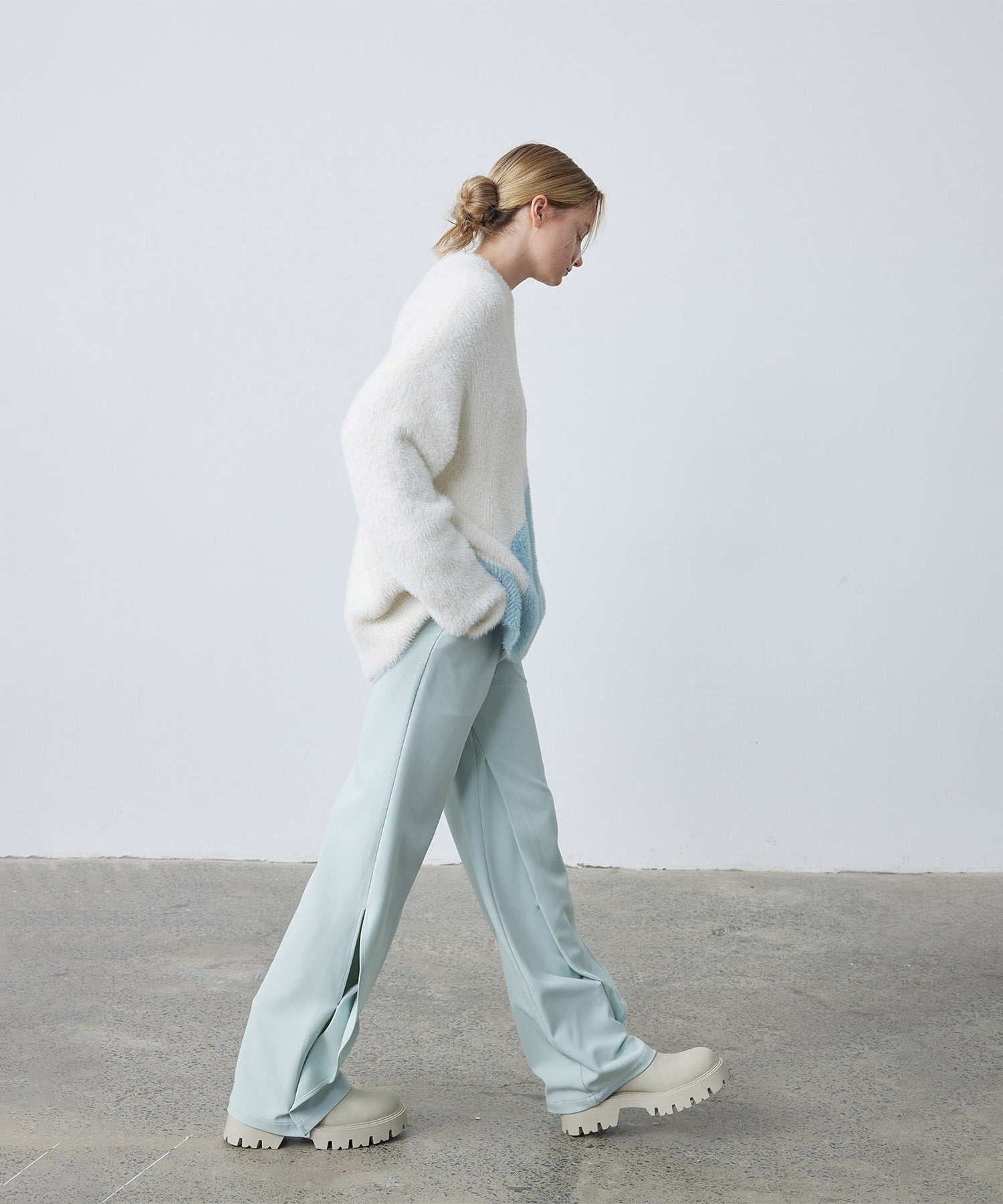 Wave Bicolor Slim Fit Knit Pullover