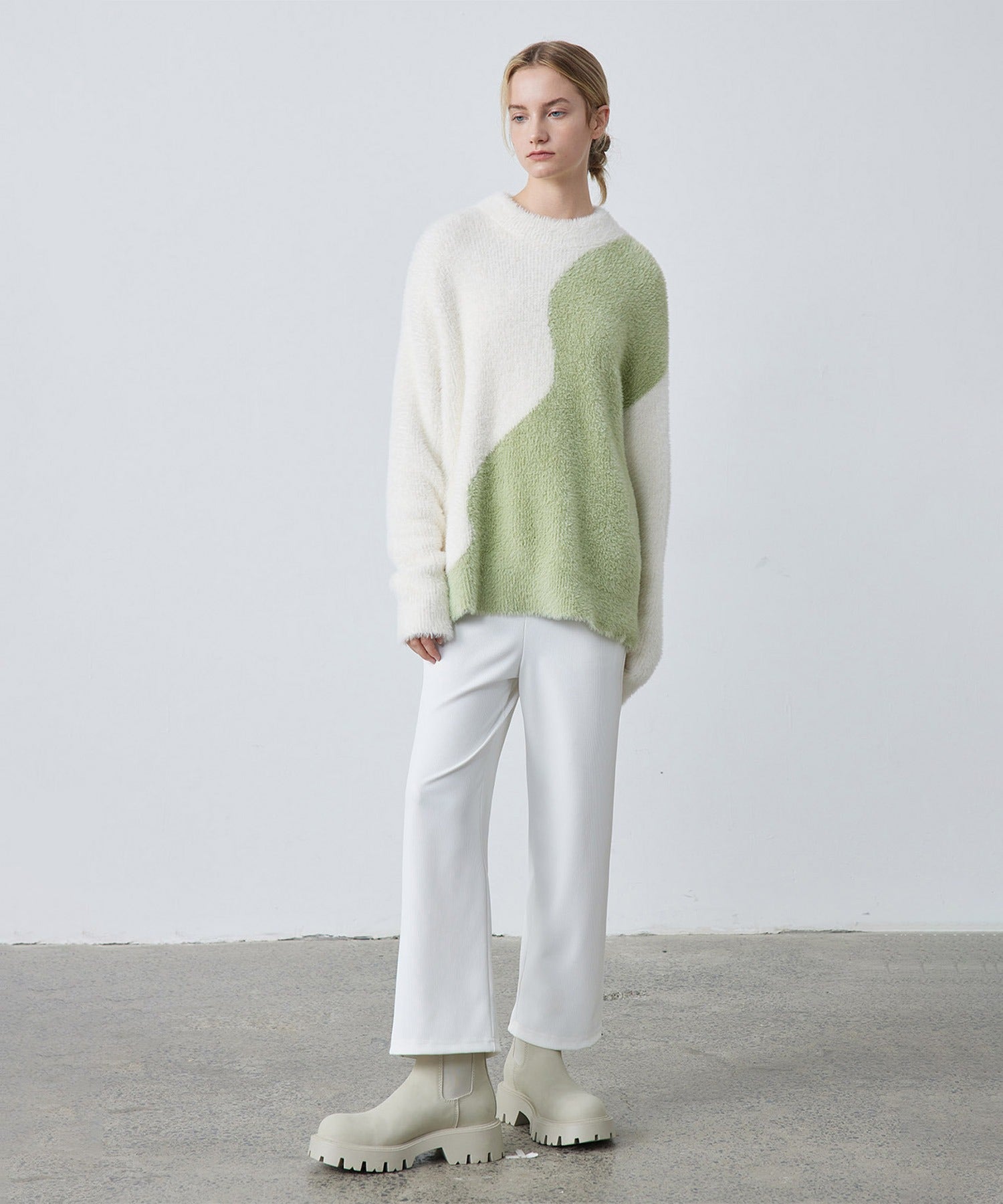 Wave Bicolor Slim Fit Knit Pullover