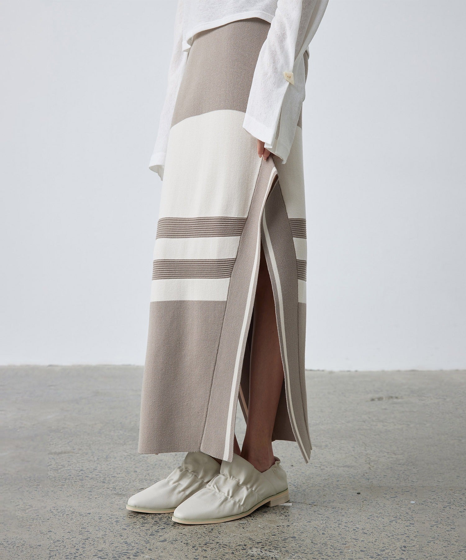Bicolor Block Square Hem Knit Dress