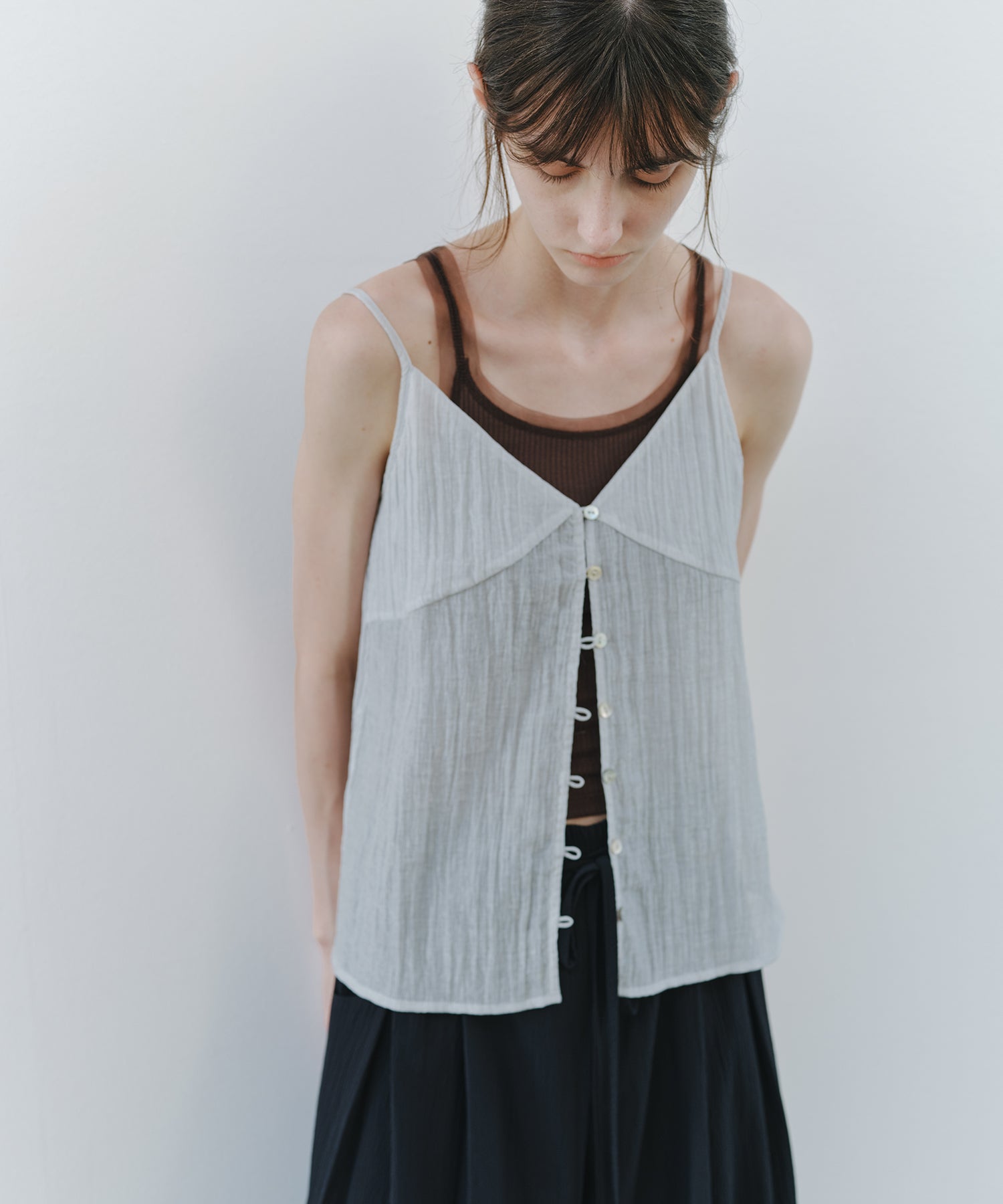 「7月上旬~中旬出荷」Sheer Textured Front Button Camisole