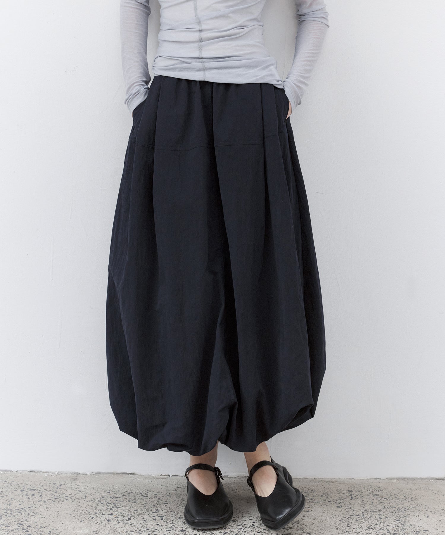 Structured Balloon Silhouette Long Skirt