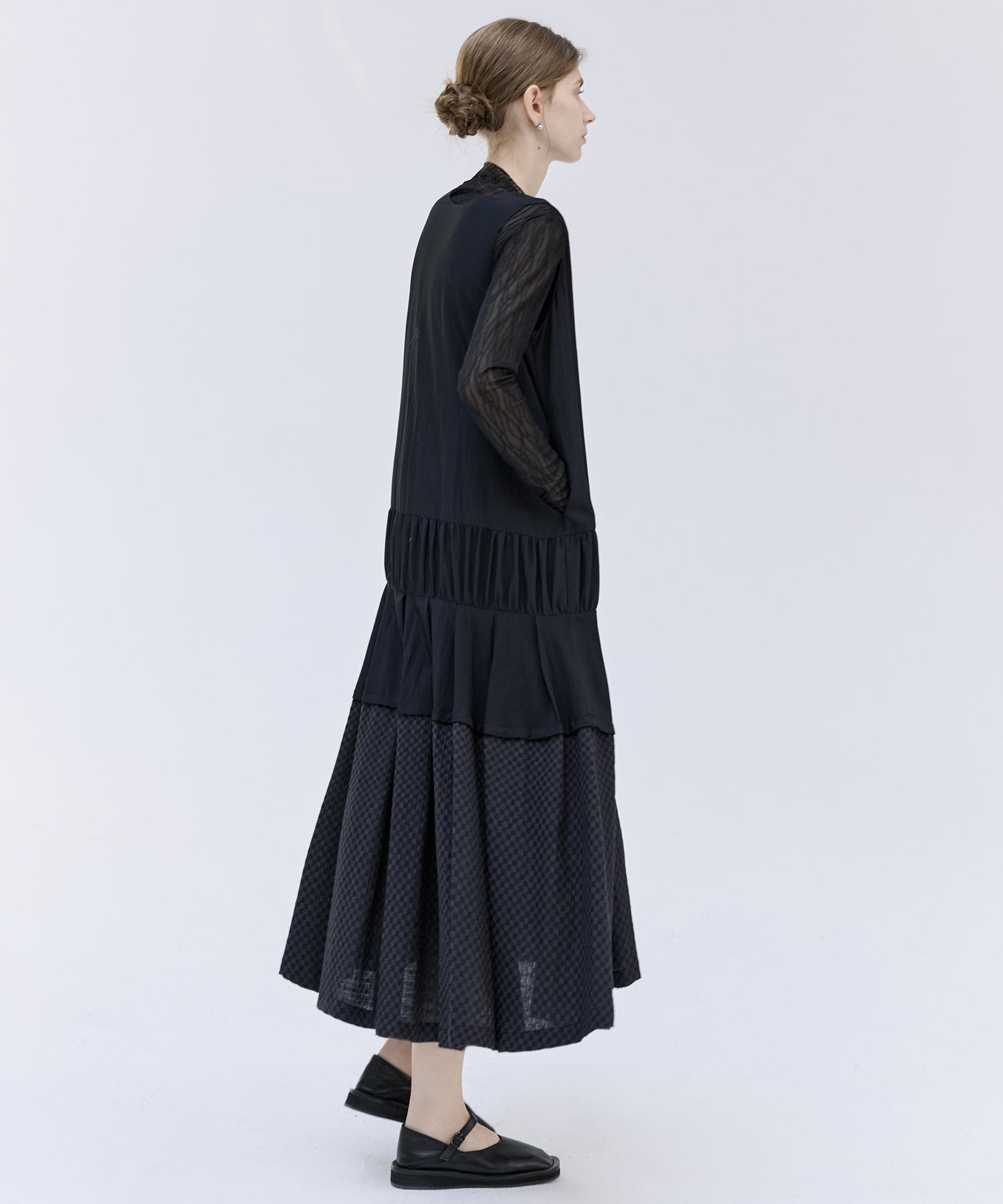 Mixed-Material Gathered V-Neck Flare Dress