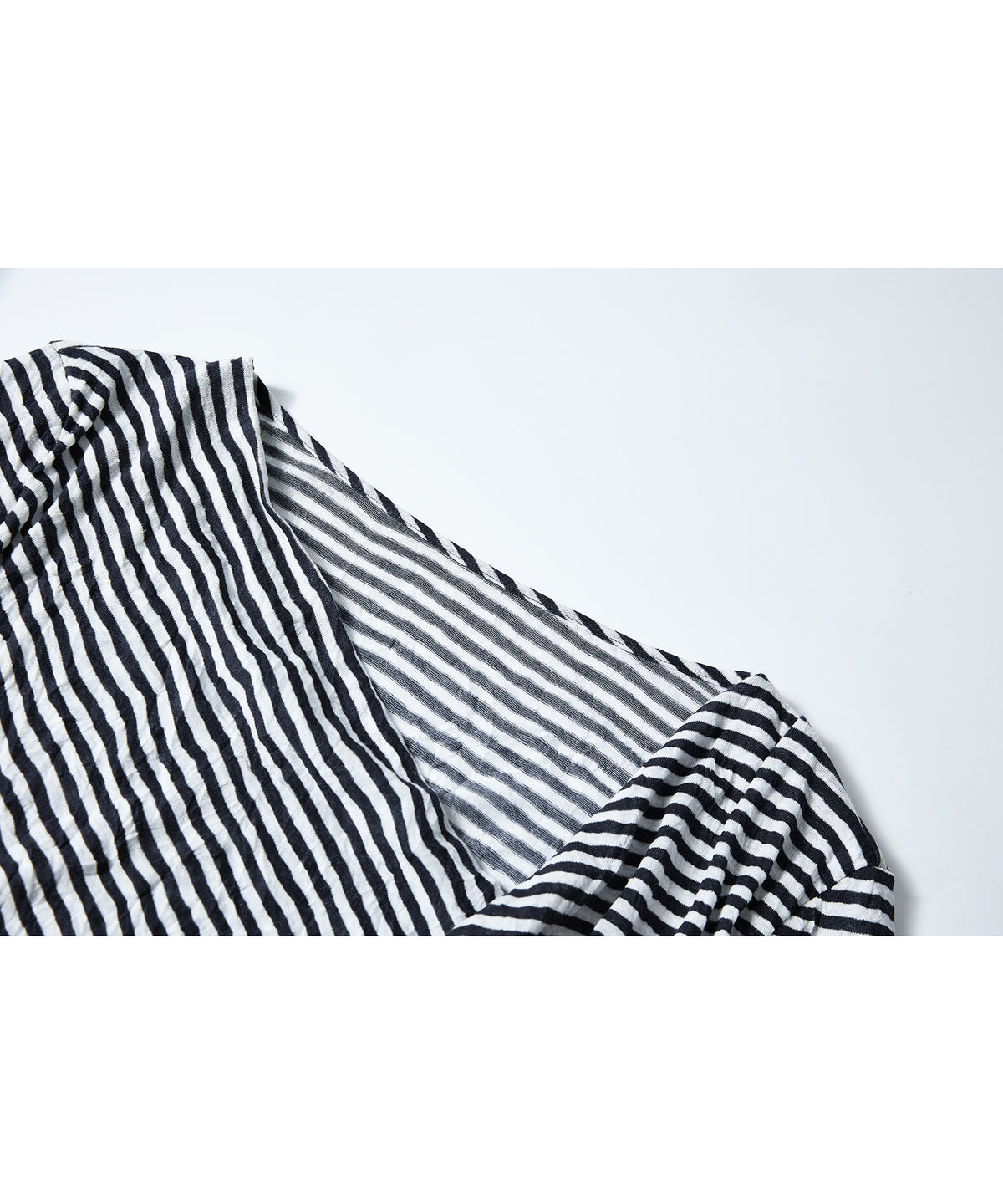 「9月下旬出荷予定」Cross Drape Neck Striped Long Sleeve Top