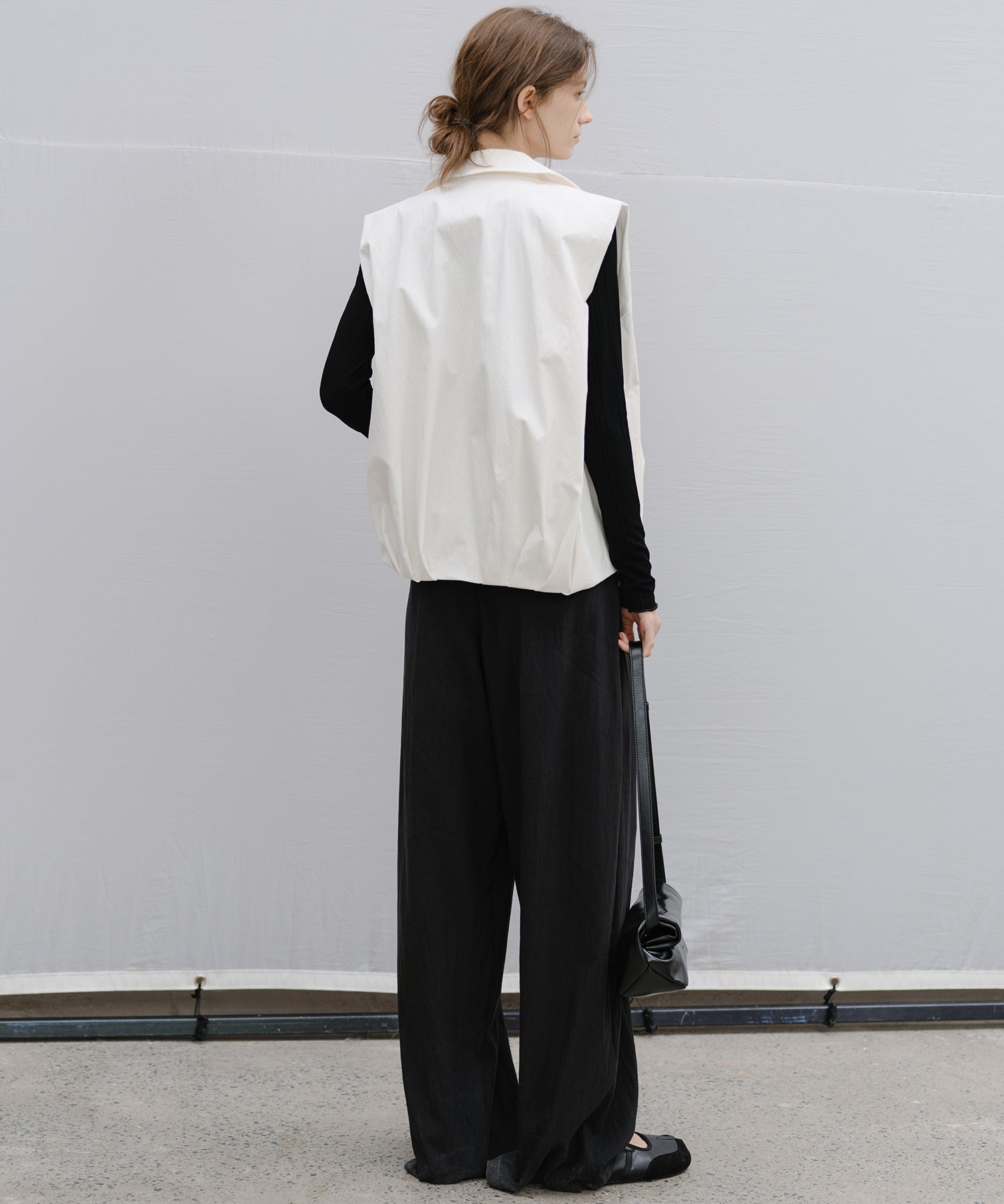 "Shipping scheduled for late February to early March" Lapel Collar Double-Breasted Vest