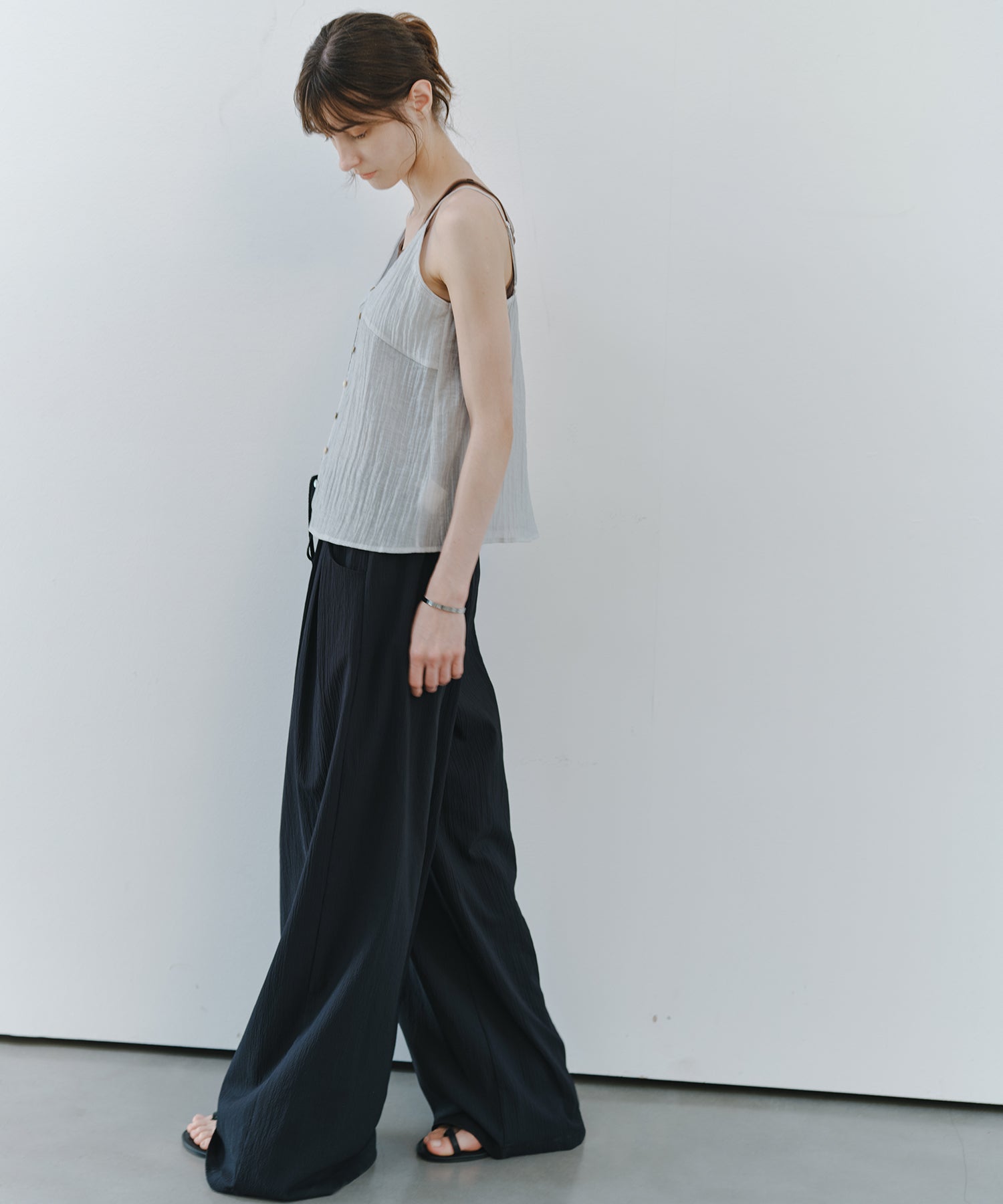「7月上旬~中旬出荷」Sheer Textured Front Button Camisole