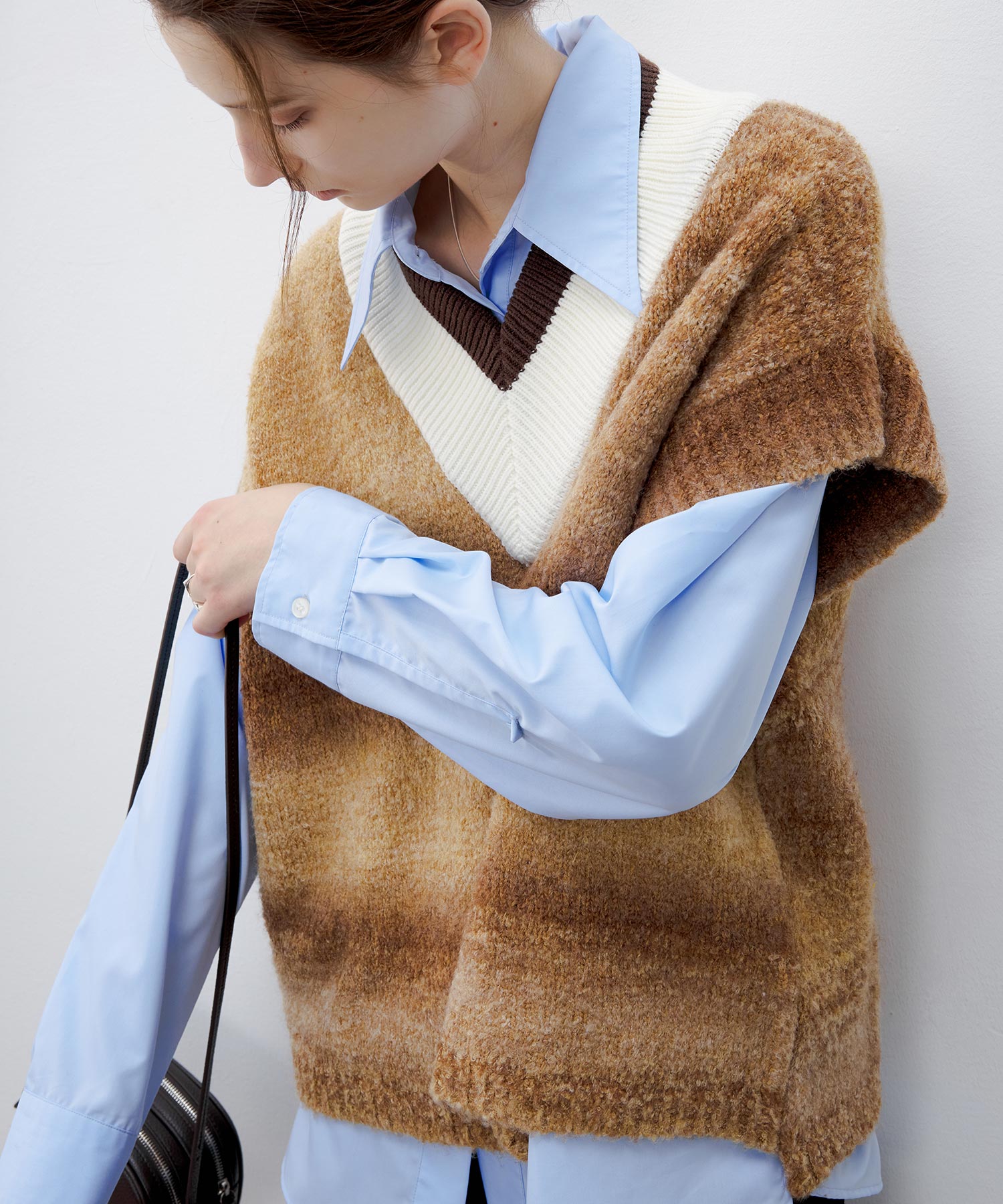 V-Shape Gradient Knit Tank Top