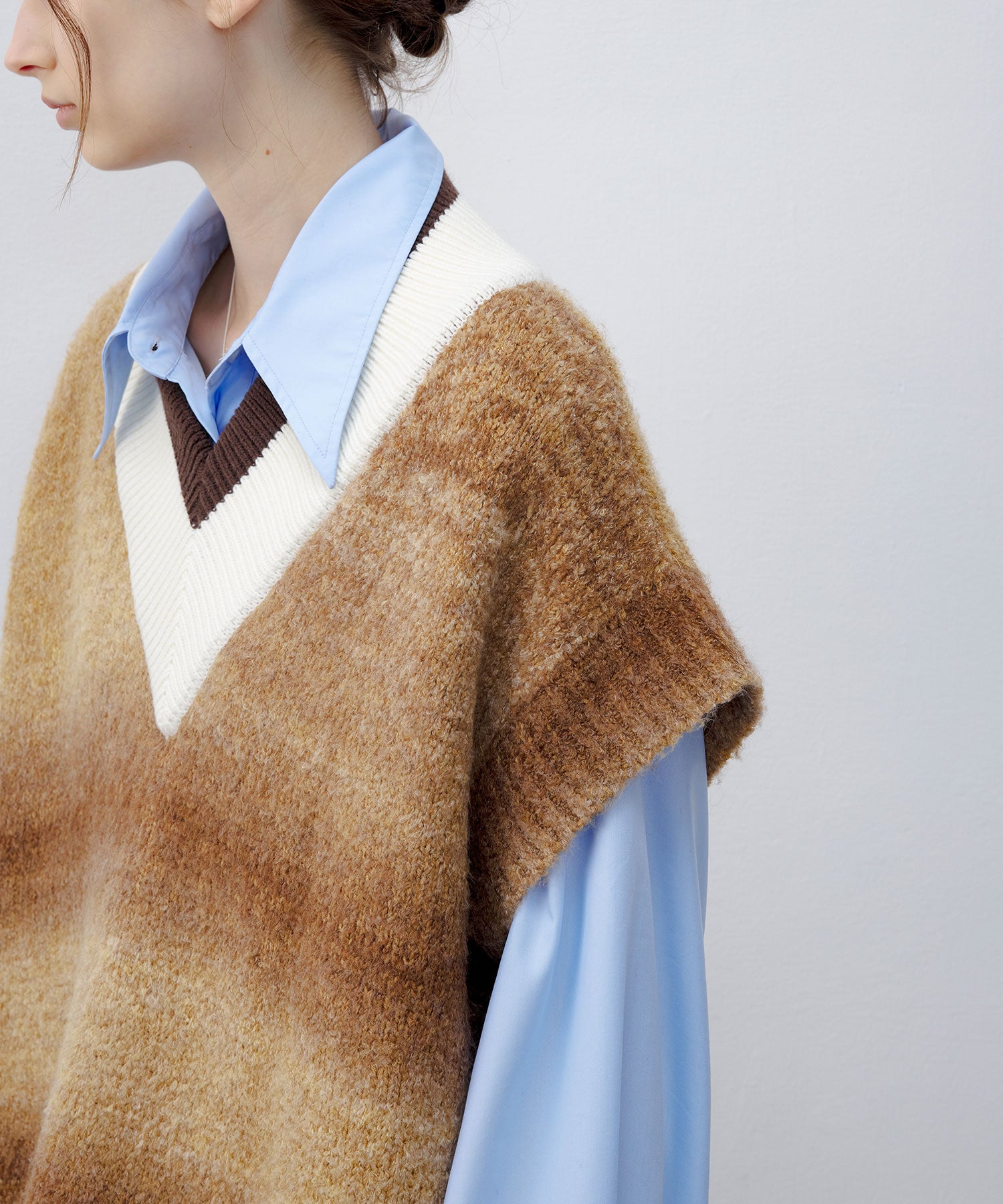 V-Shape Gradient Knit Tank Top