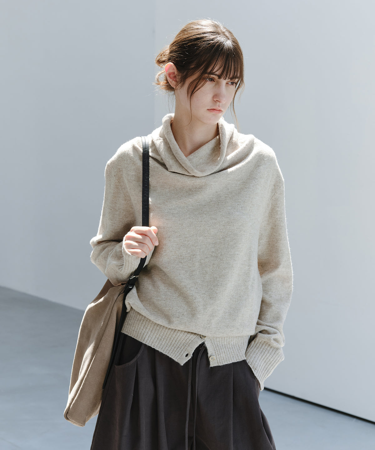 「11月下旬出荷予定」Draped Neck Button Hem Knit Sweater