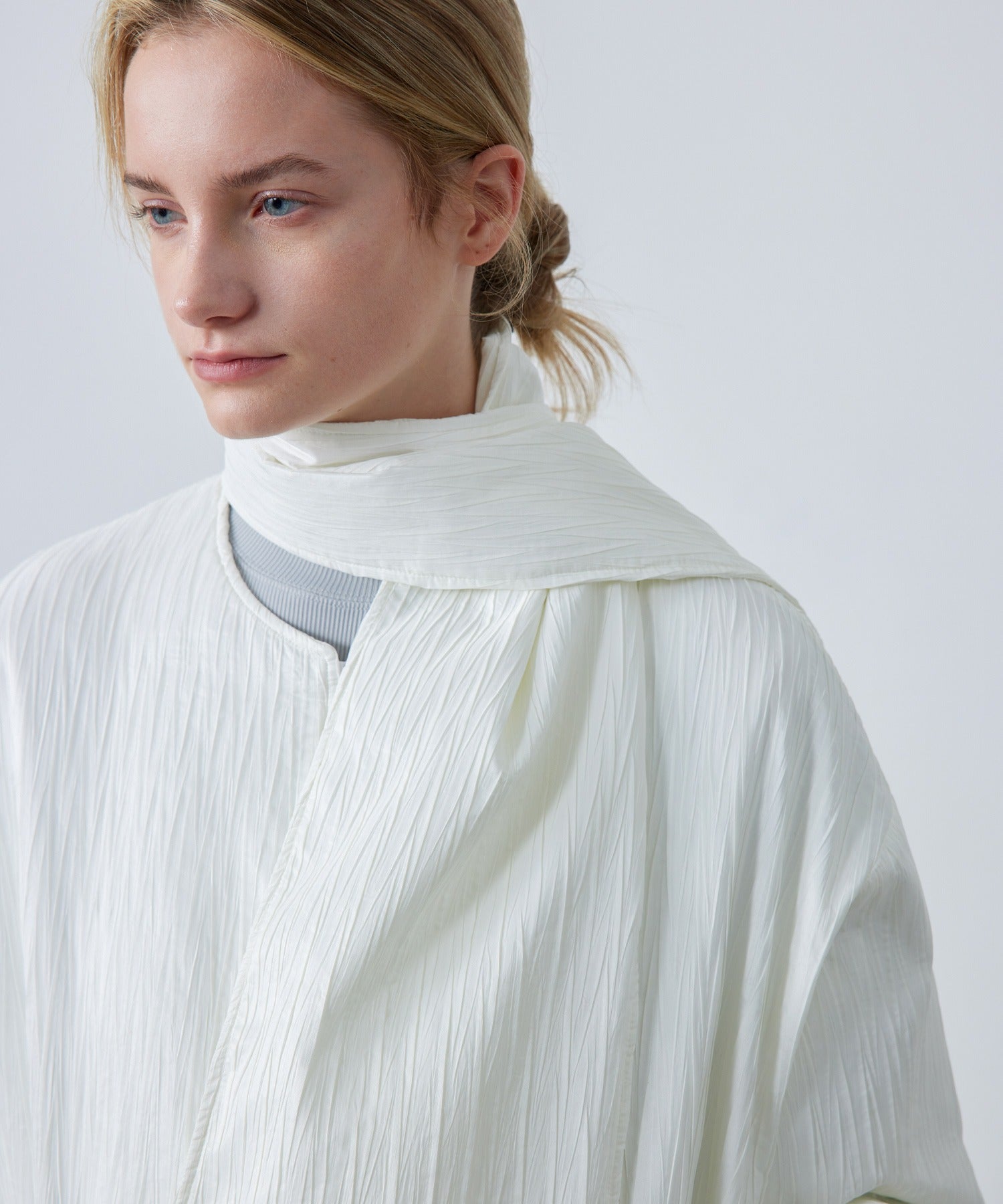 Padded No-Collar Jacket with Scarf – Crinkled Texture