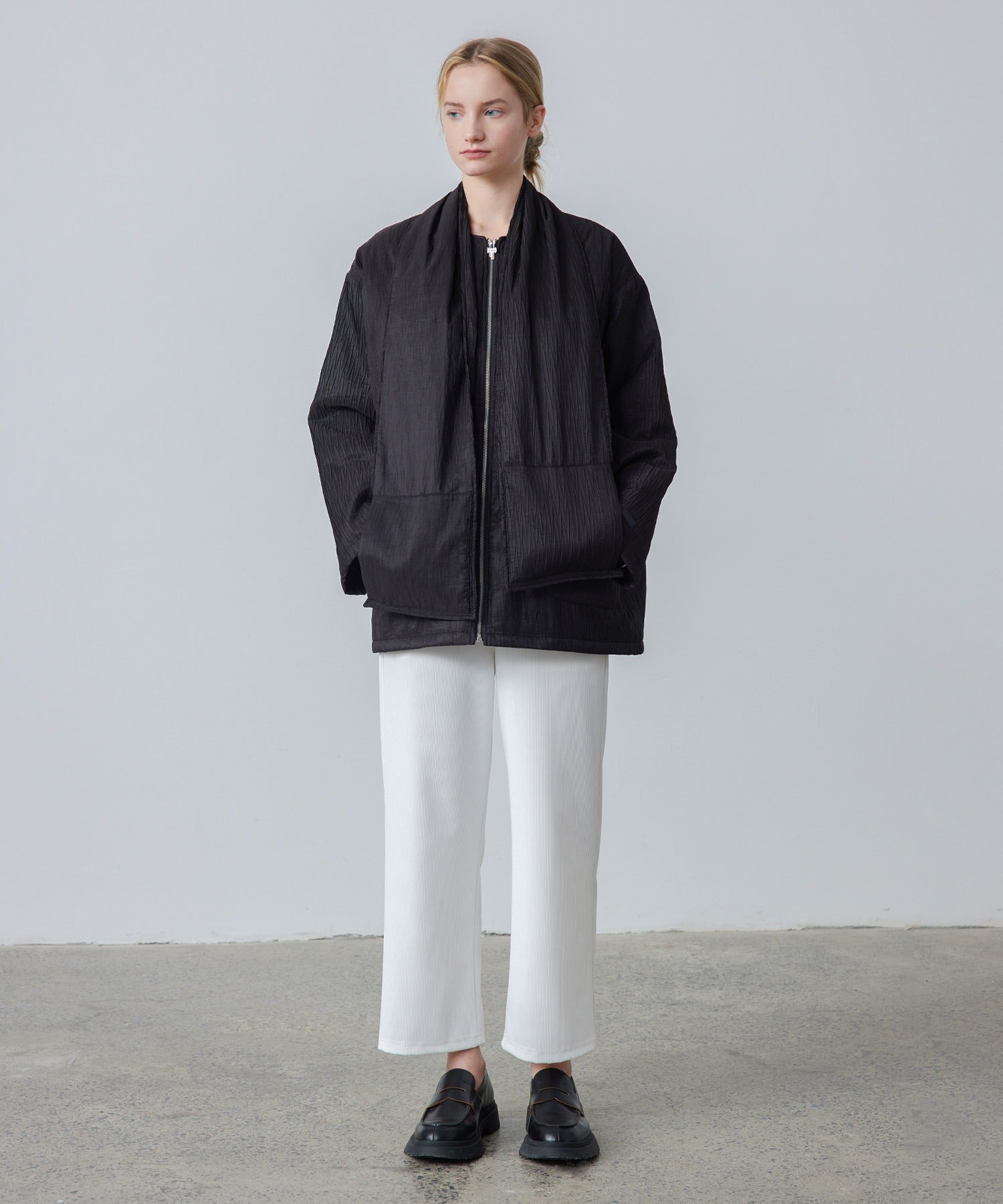 Padded No-Collar Jacket with Scarf – Crinkled Texture