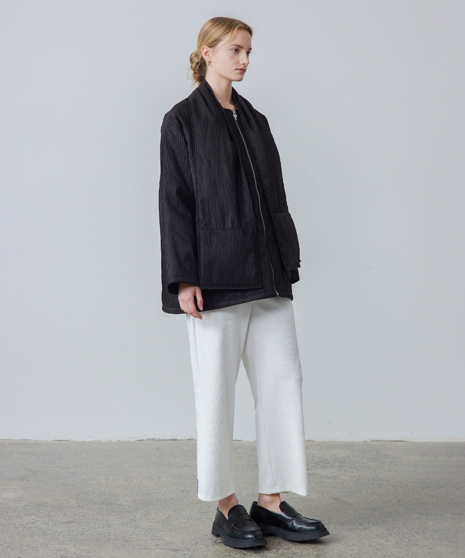 Padded No-Collar Jacket with Scarf – Crinkled Texture