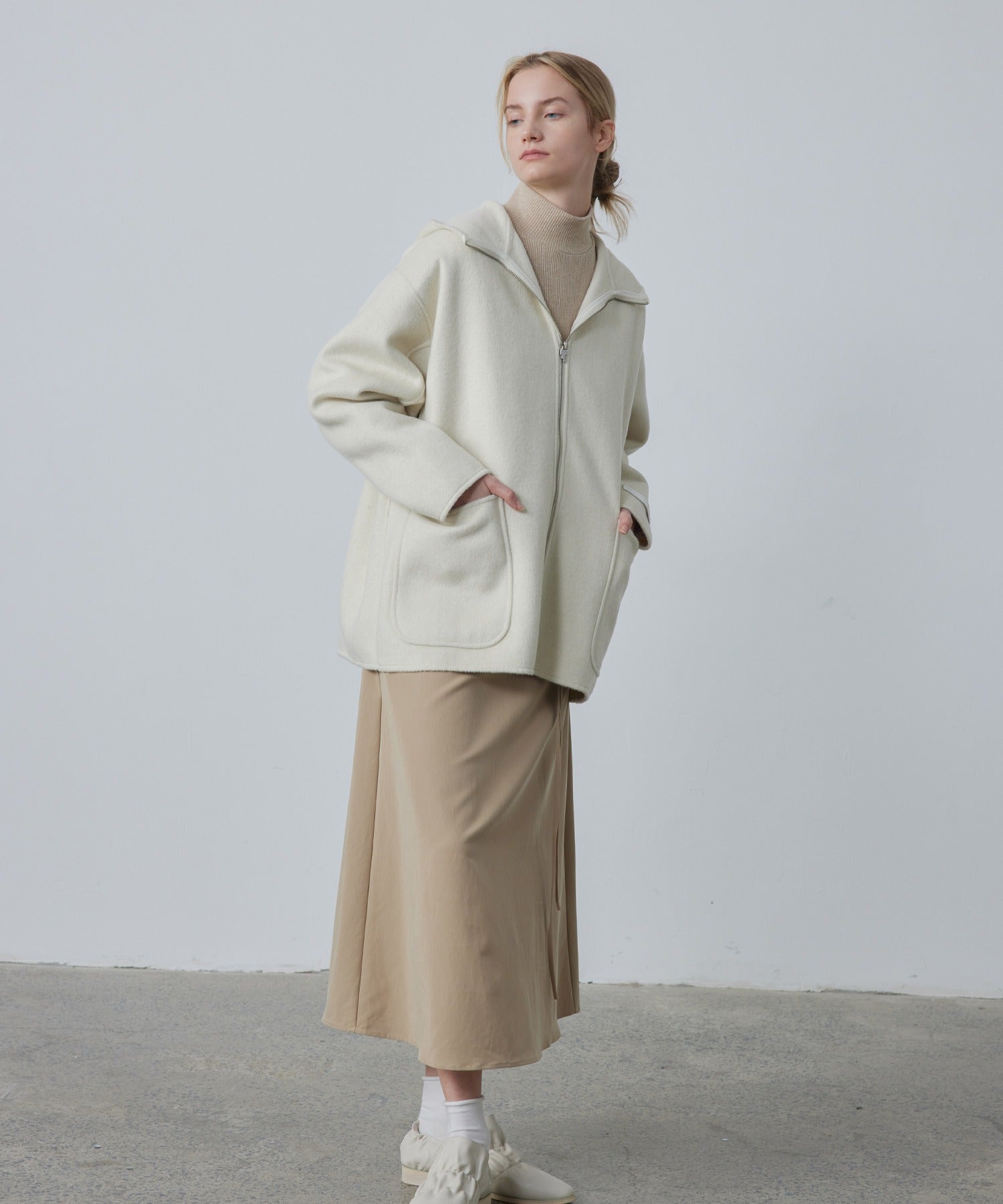 Zip-Up Wool Blend Short Coat