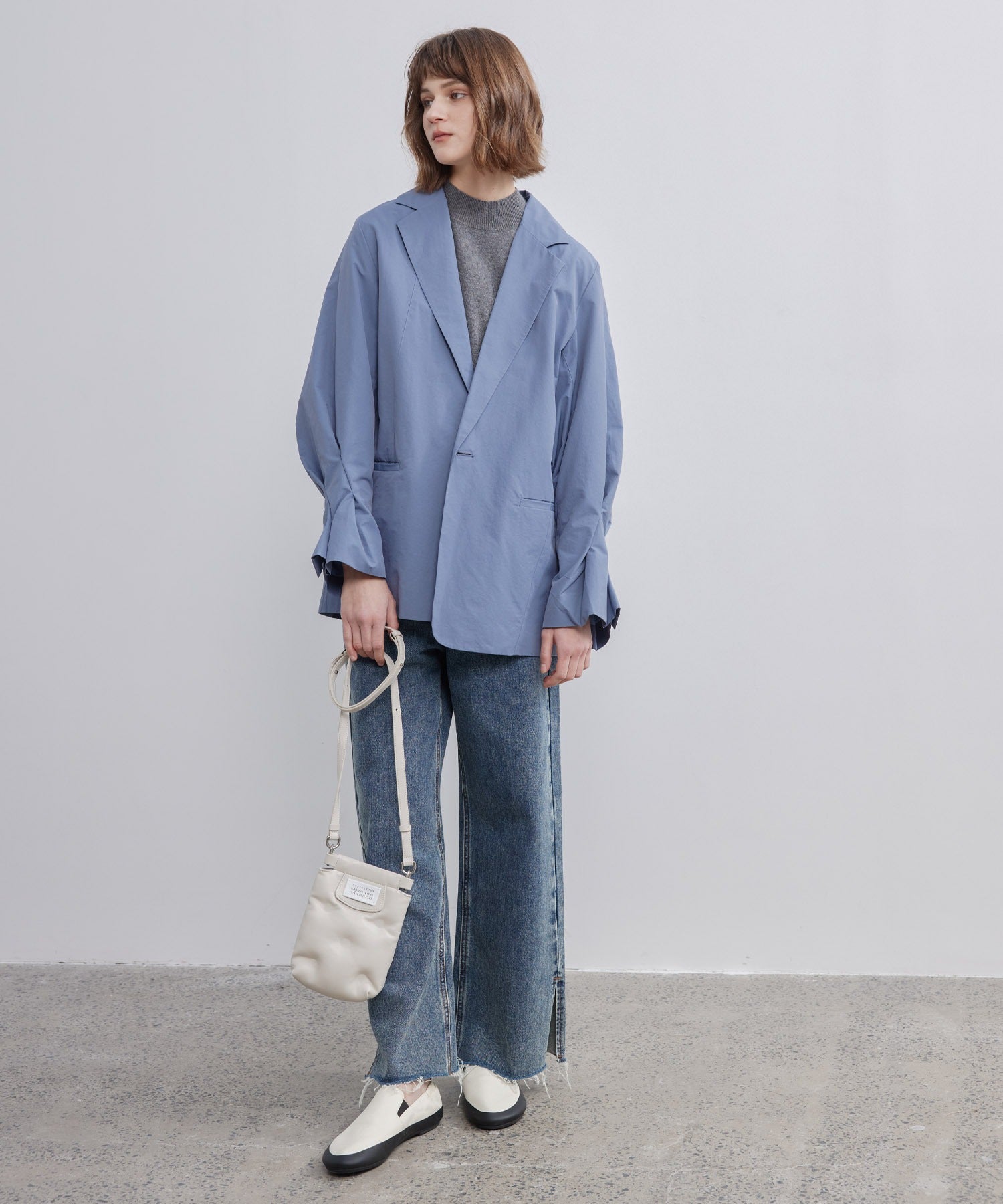 Sleeve-Tucked Single Jacket