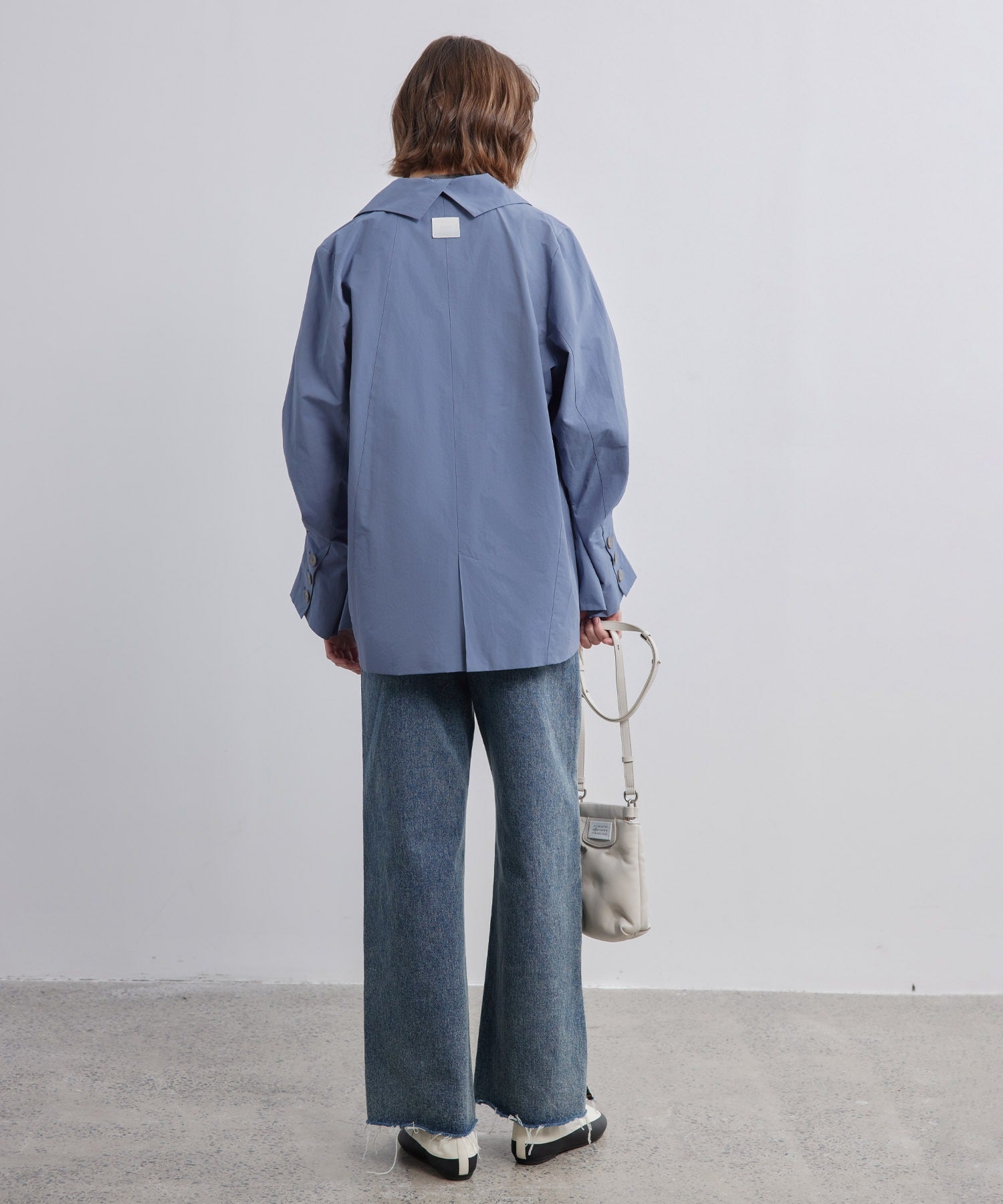 Sleeve-Tucked Single Jacket