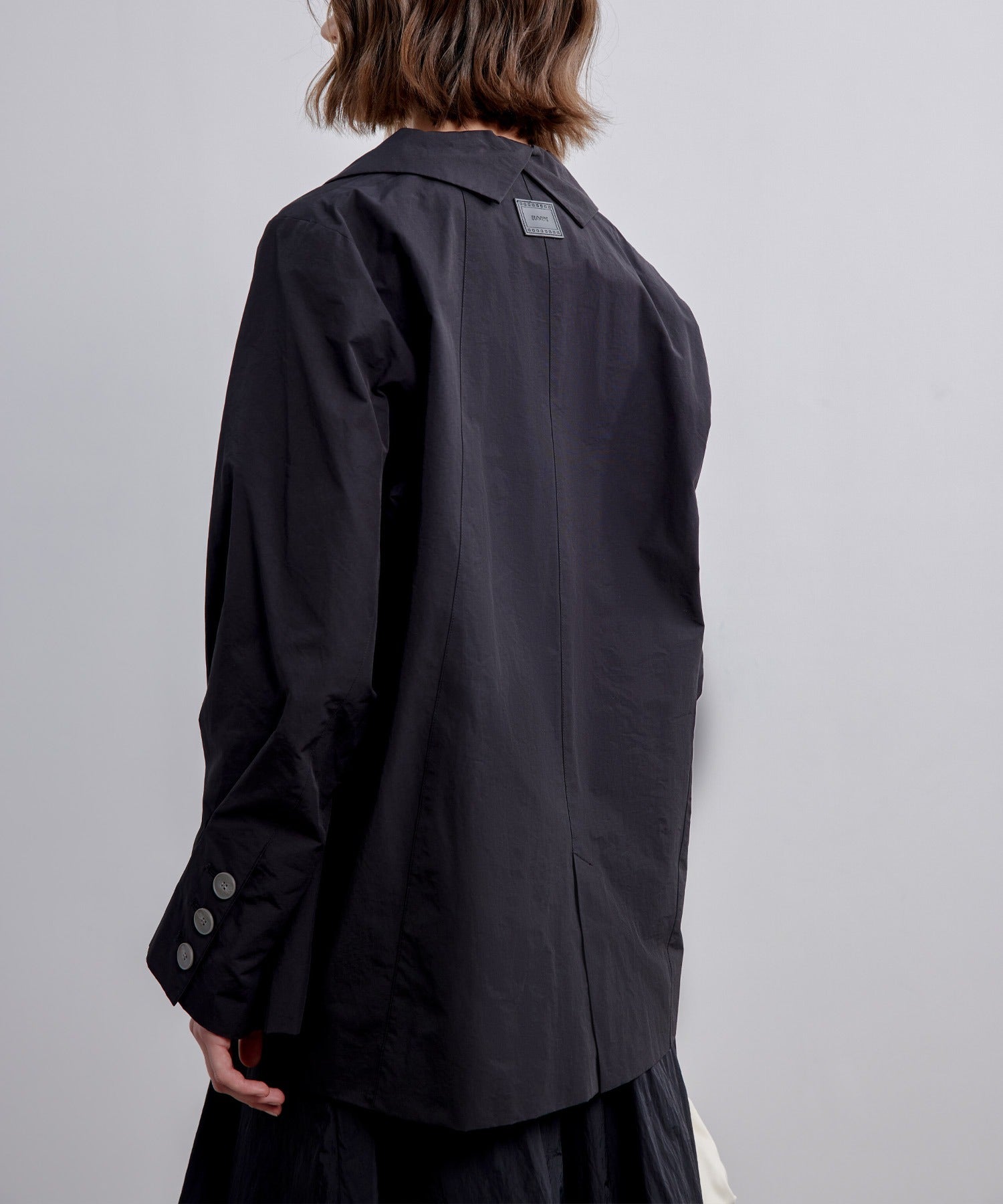 Sleeve-Tucked Single Jacket