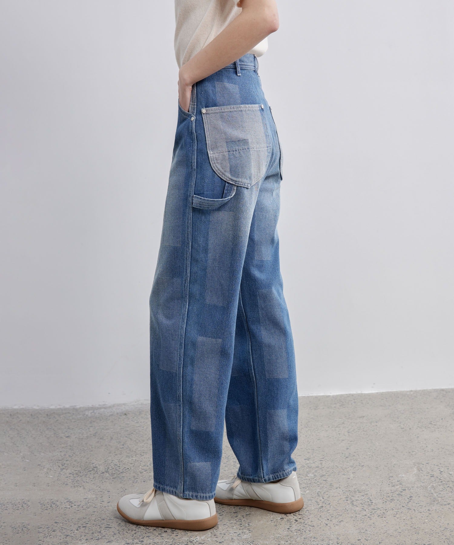 Patchwork-like Vintage Wash Denim Pants