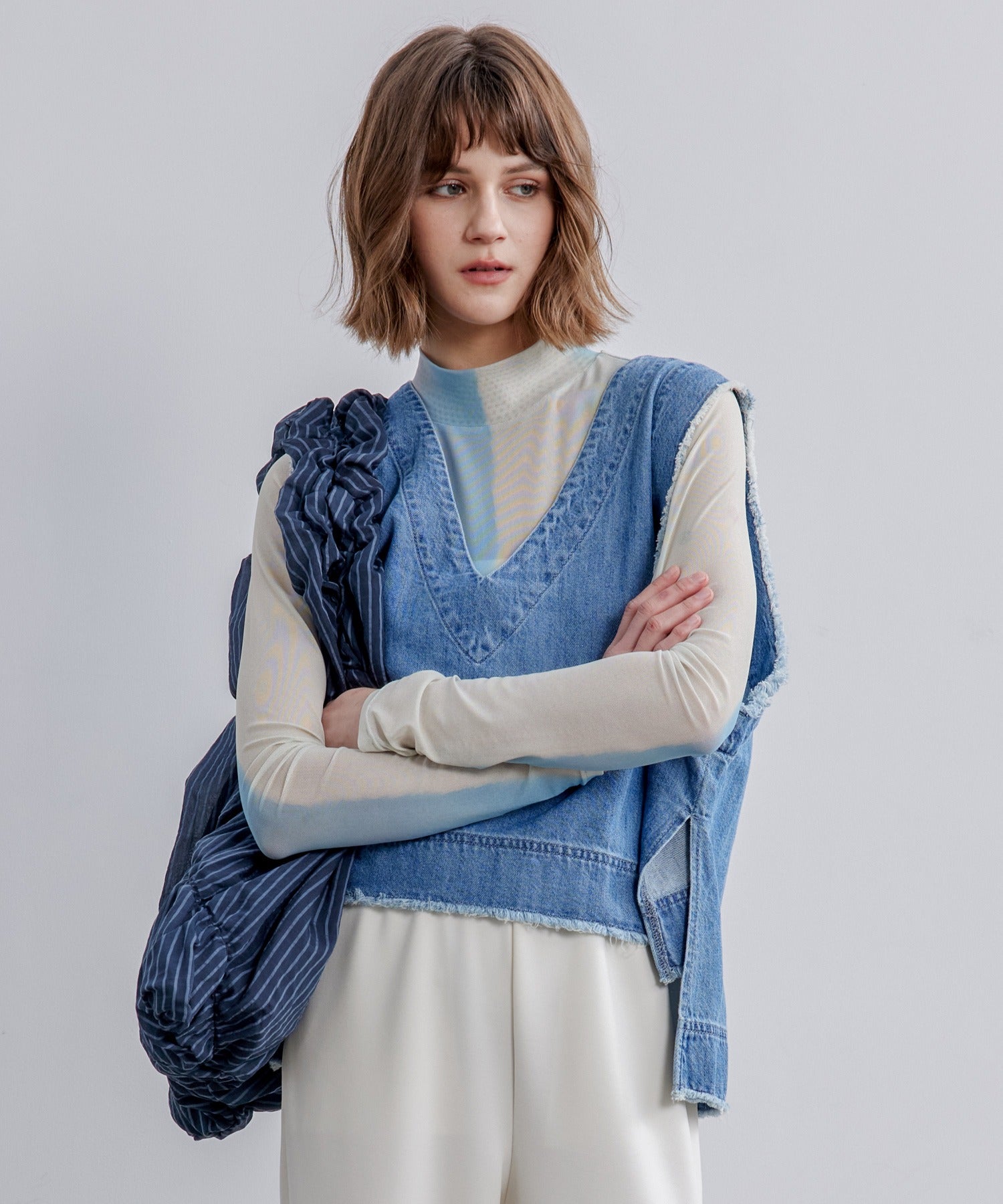 Cut-Off Fringe Nuance Denim Vest