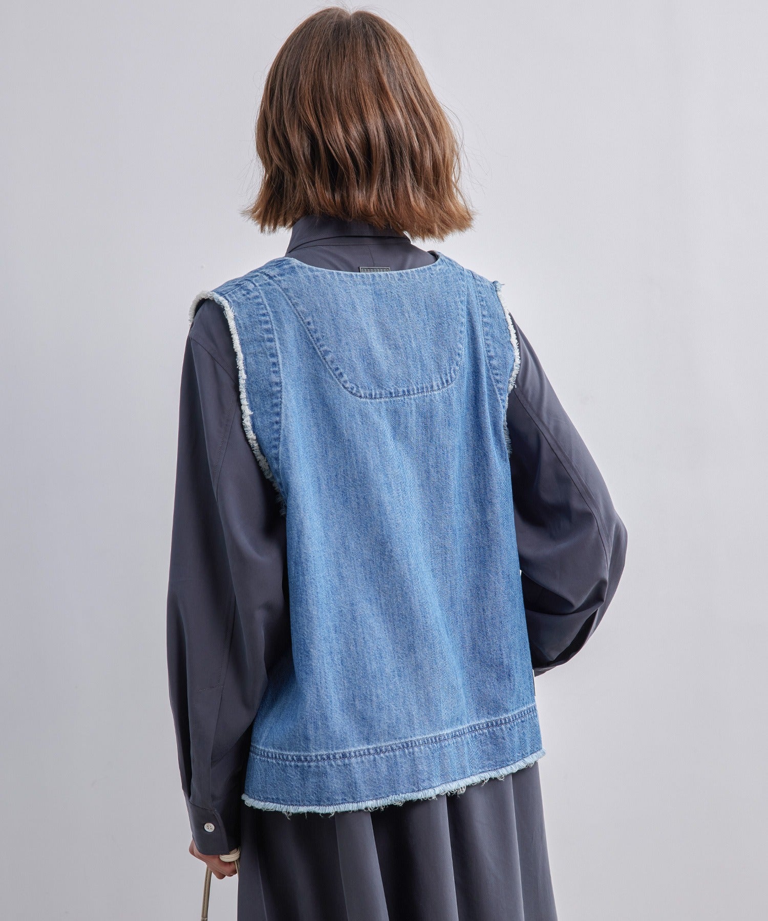 Cut-Off Fringe Nuance Denim Vest