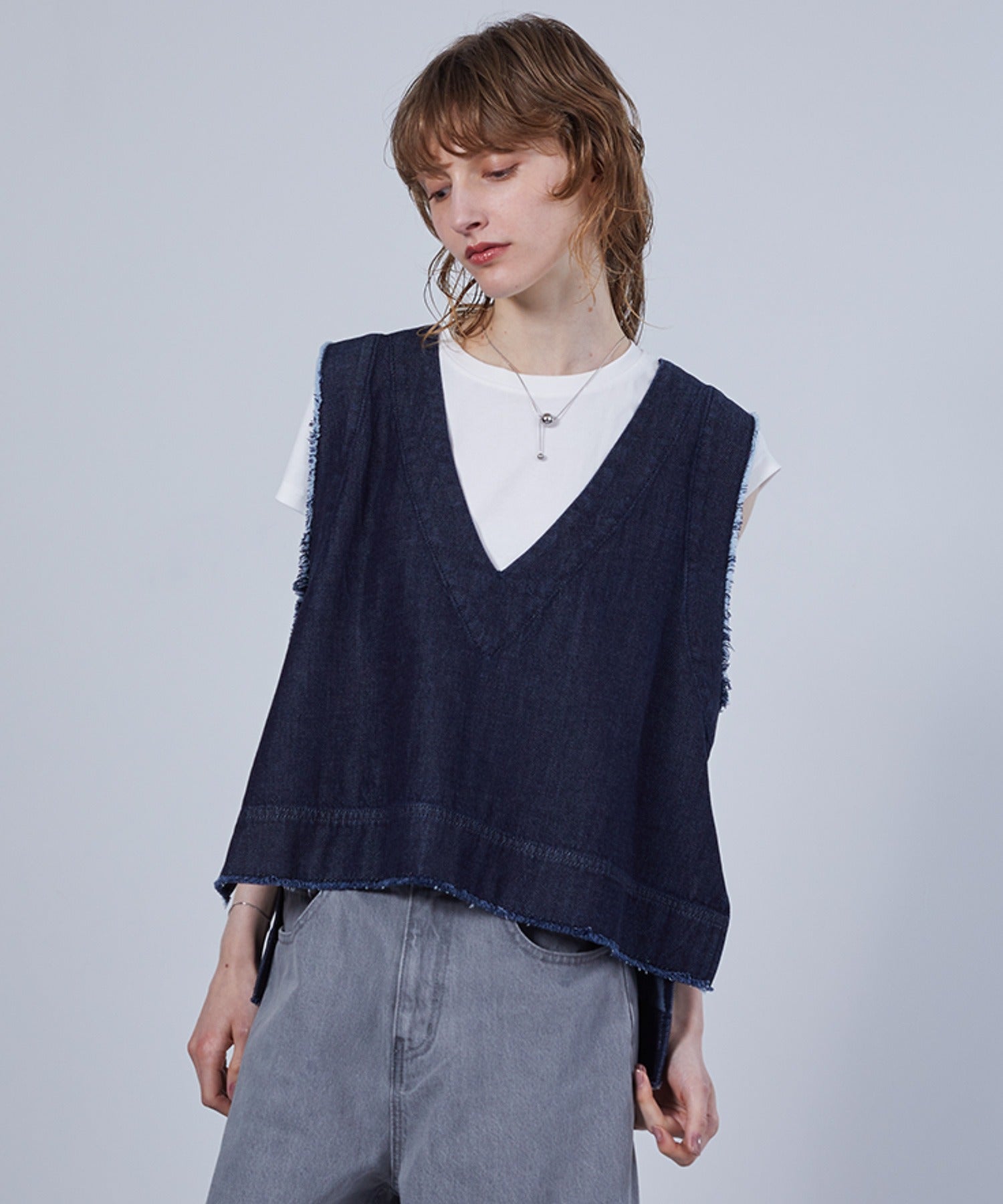 Cut-Off Fringe Nuance Denim Vest