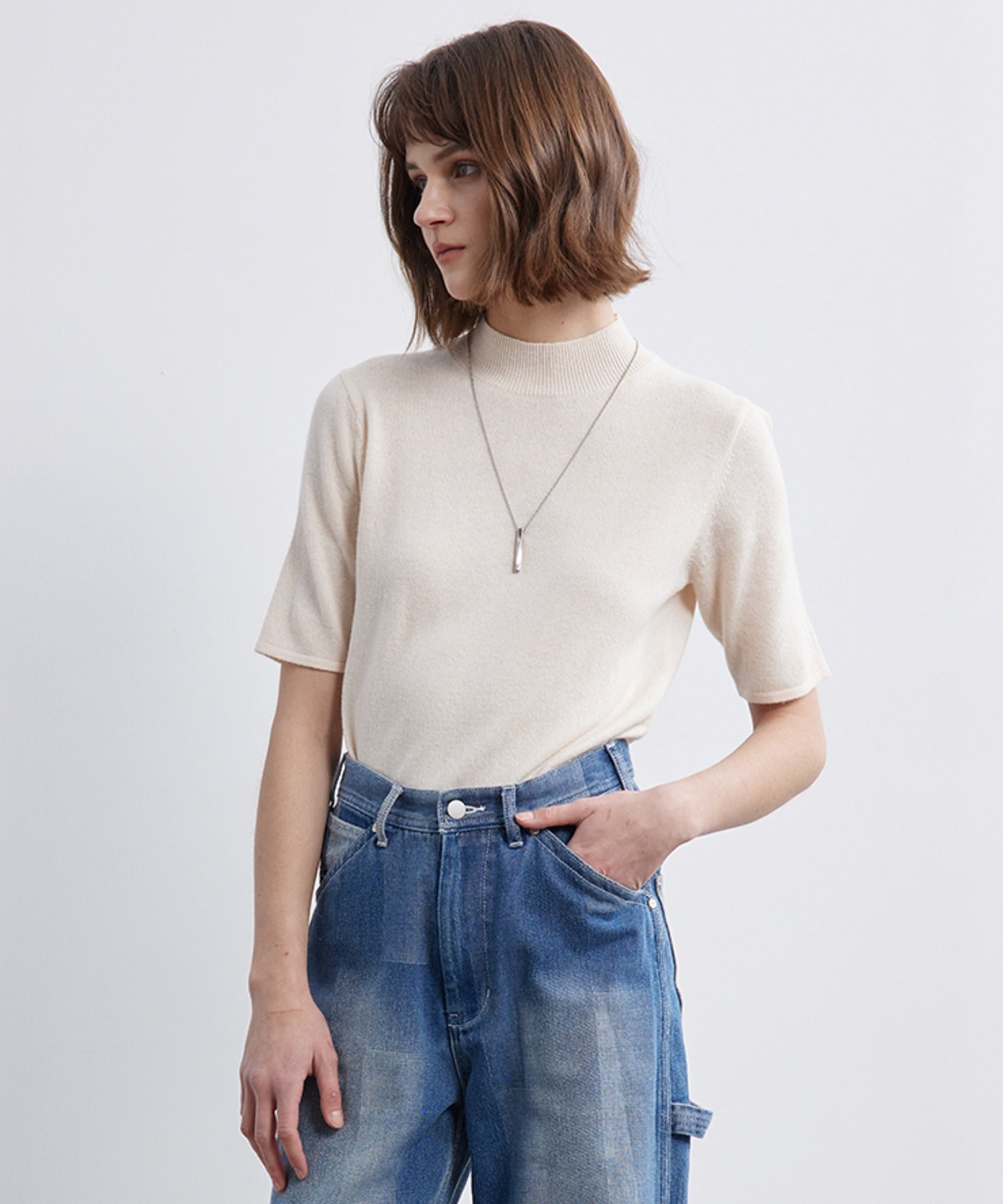 Crew Neck Fitted Knit T-Shirt / Pullover