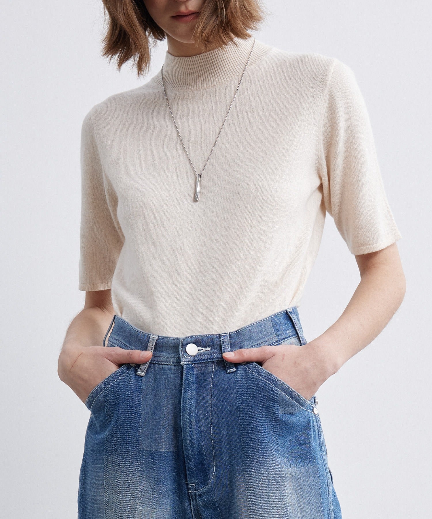 Crew Neck Fitted Knit T-Shirt / Pullover