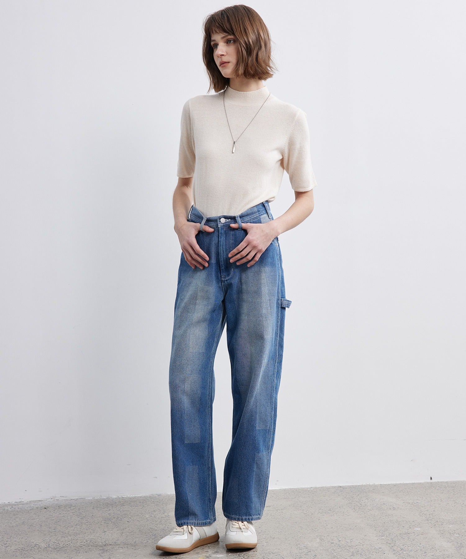 Crew Neck Fitted Knit T-Shirt / Pullover