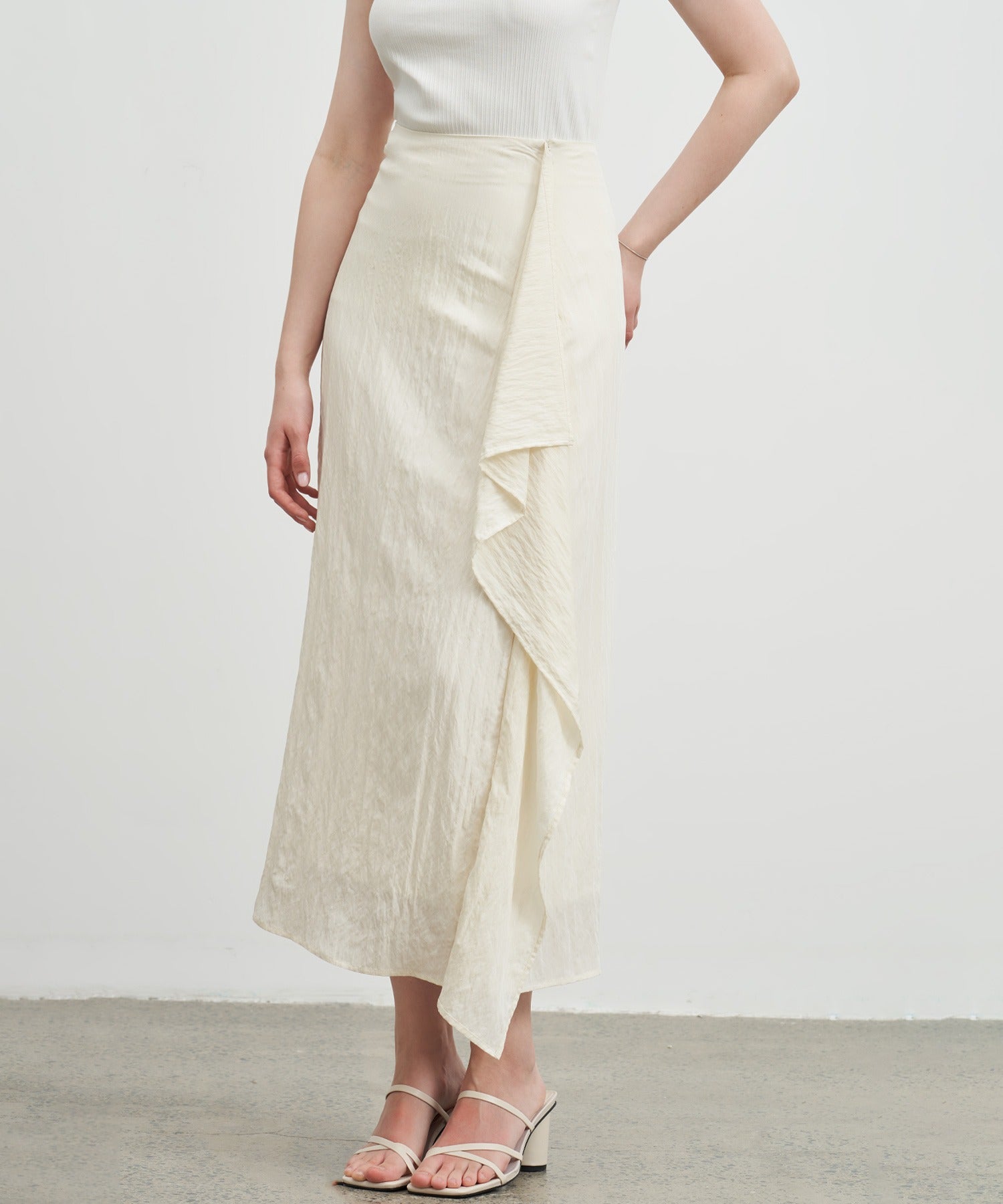 Side Frill Drape Skirt