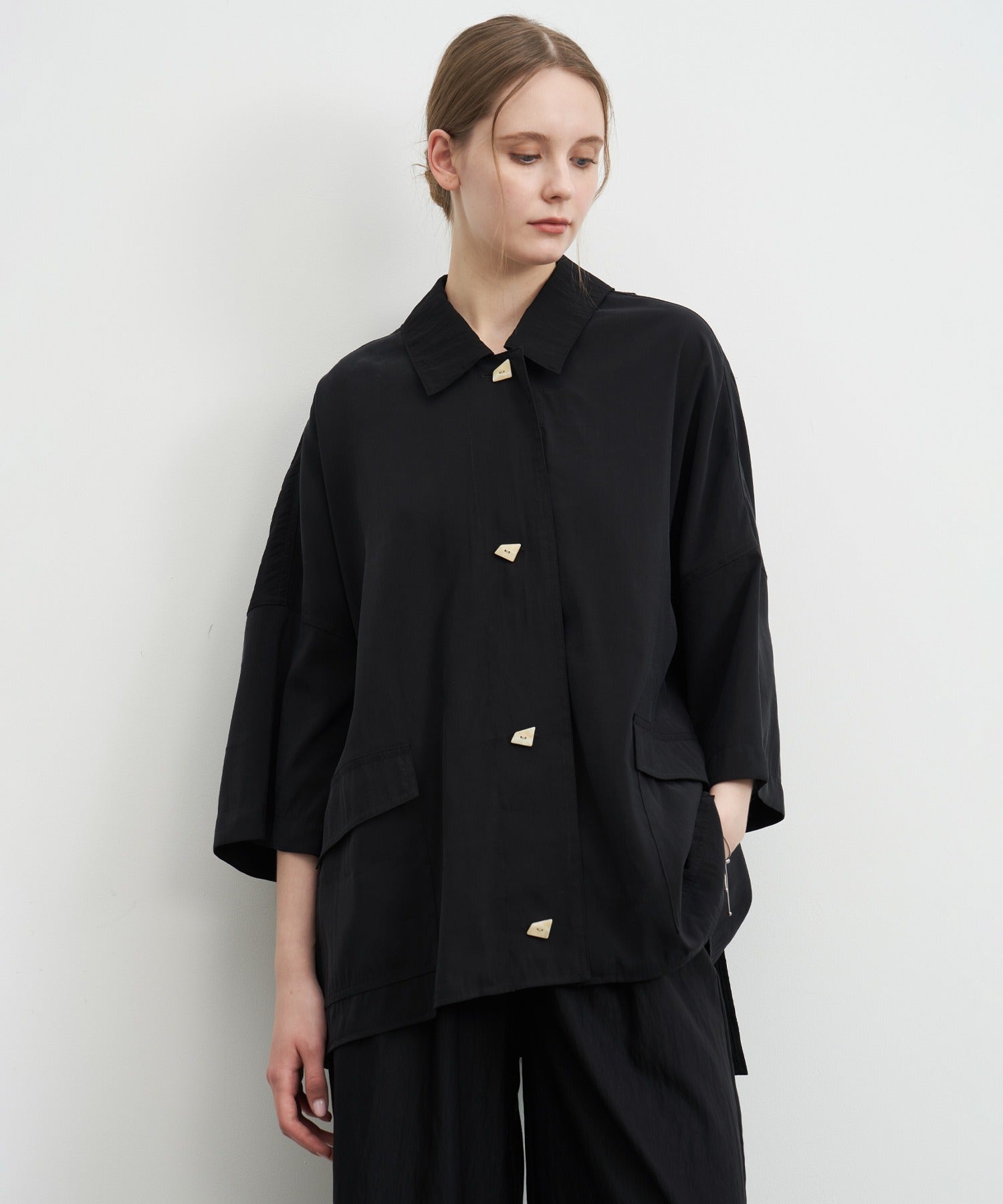 Boxy Silhouette Layered Shirt