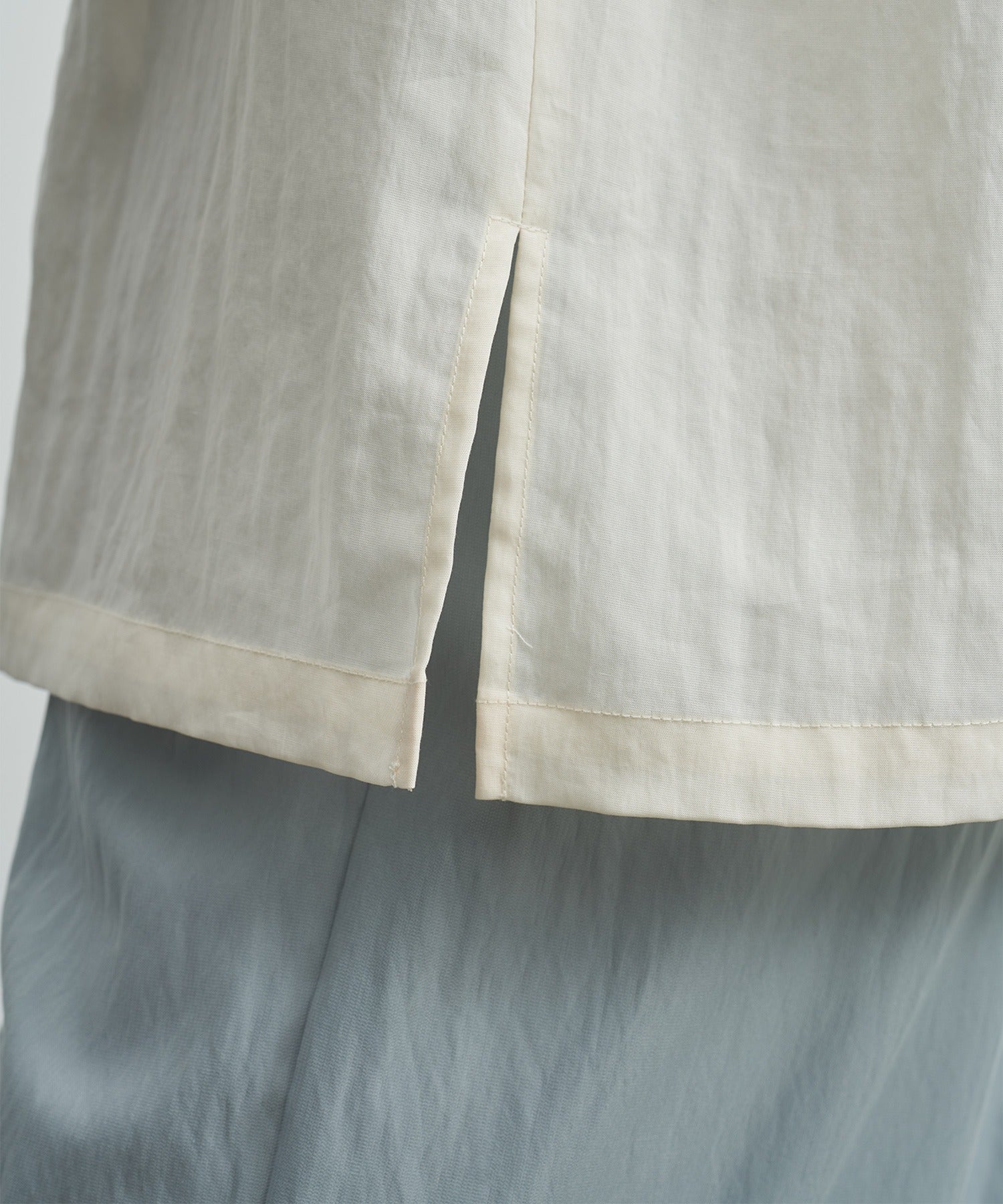 Mock Neck Washed Big Pocket Shirt