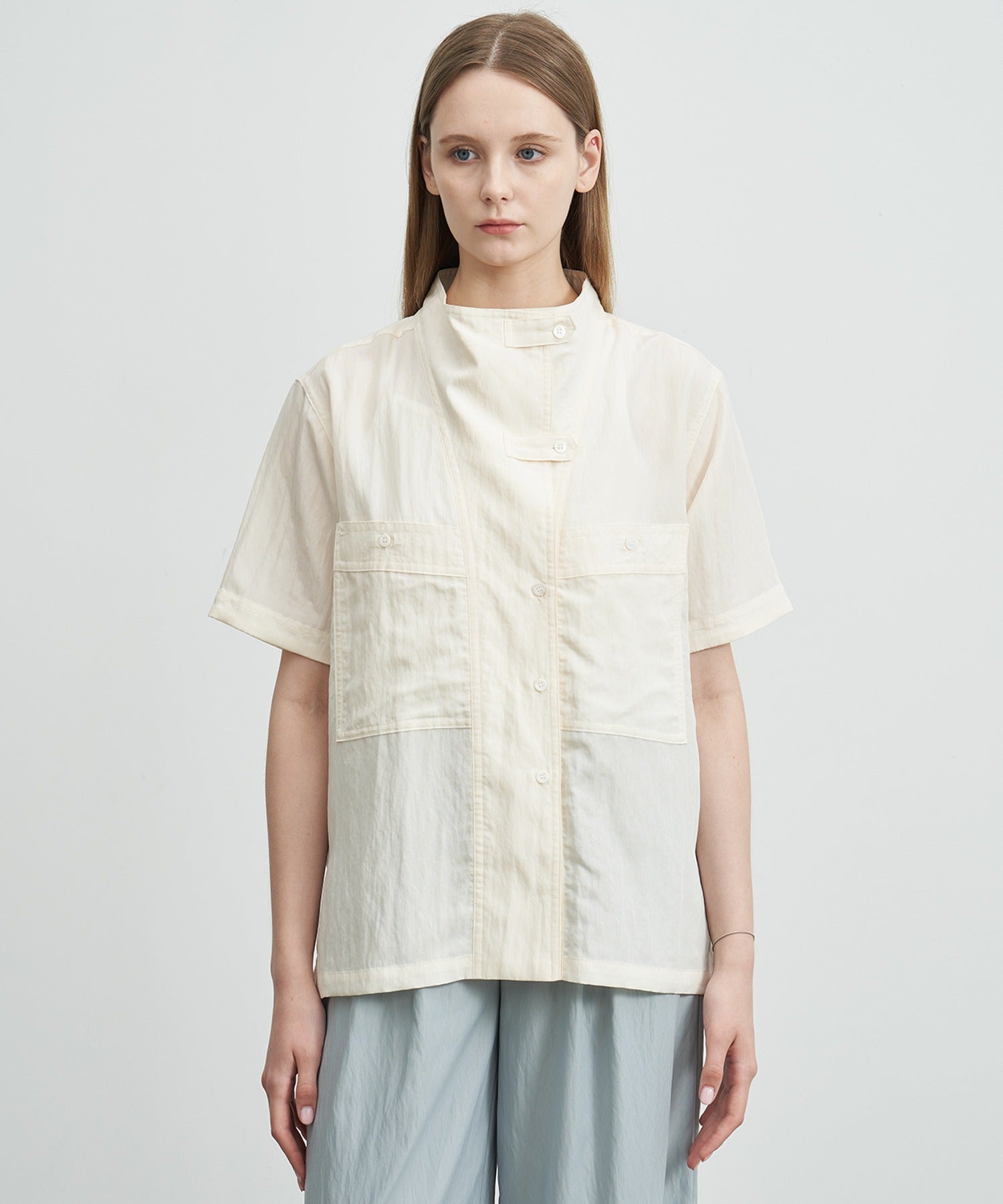 Mock Neck Washed Big Pocket Shirt