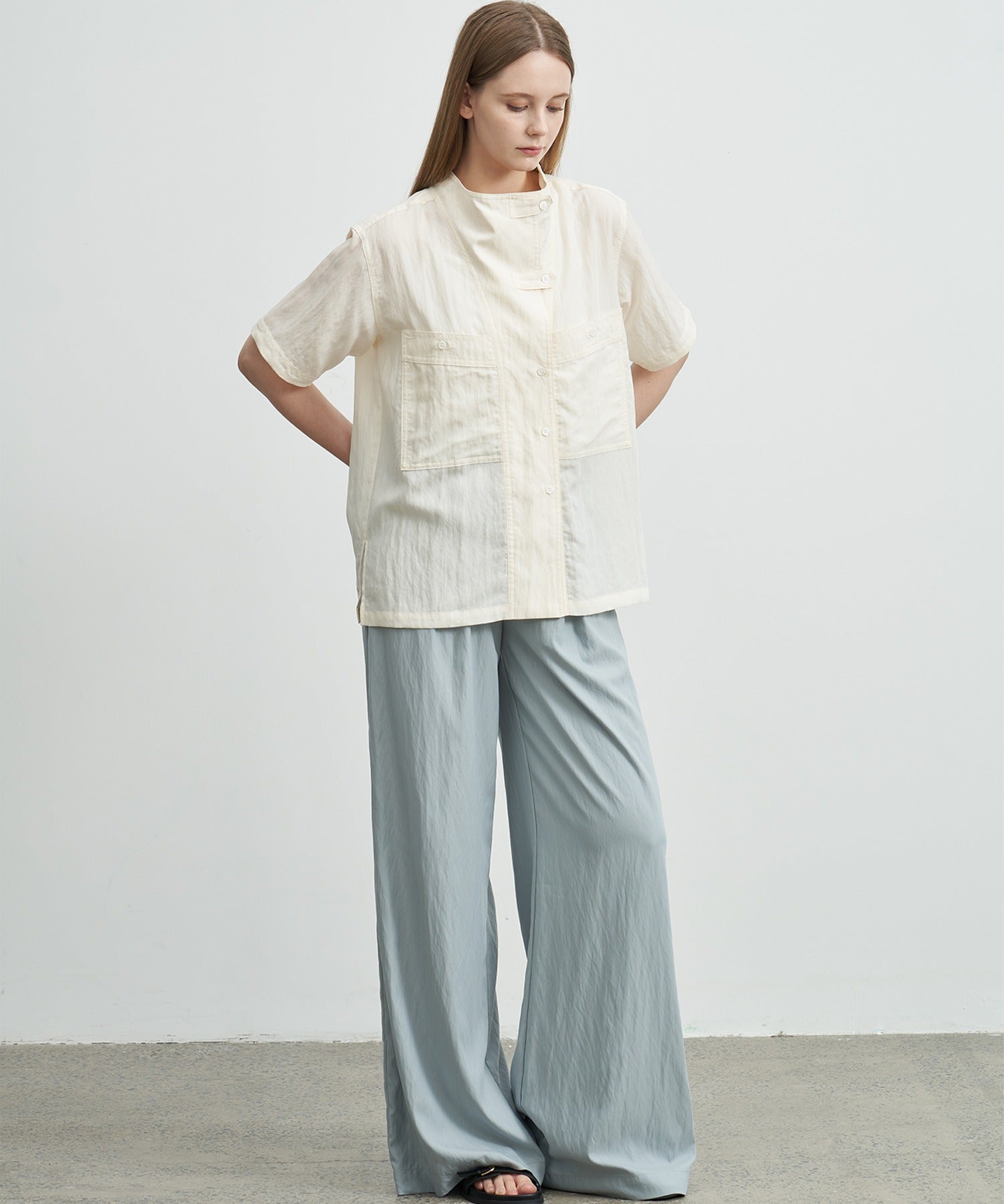 Mock Neck Washed Big Pocket Shirt