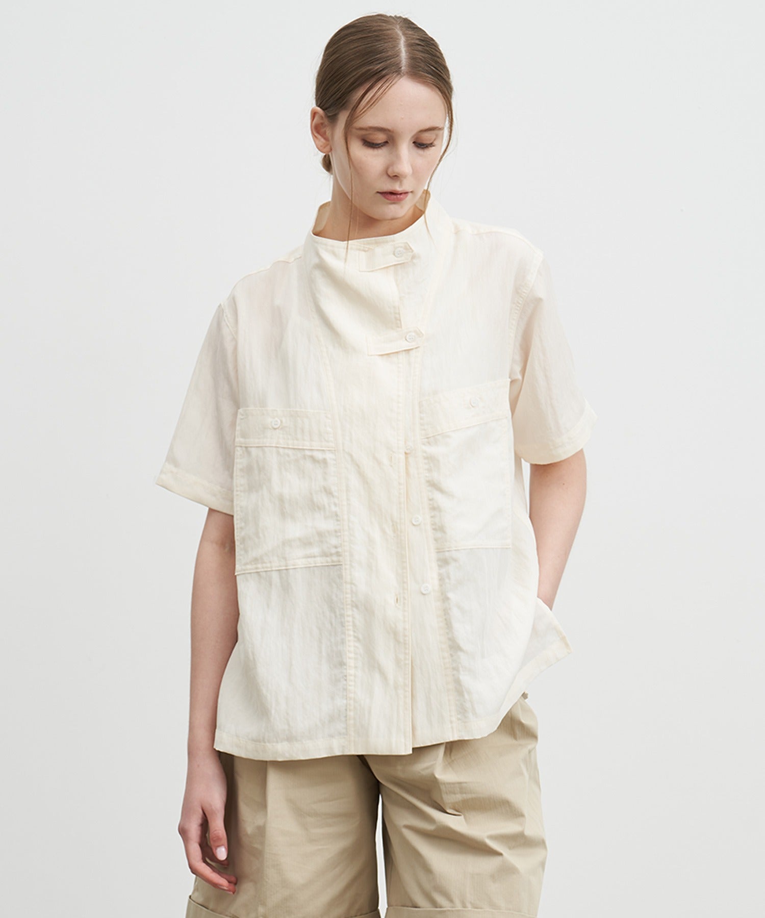 Mock Neck Washed Big Pocket Shirt