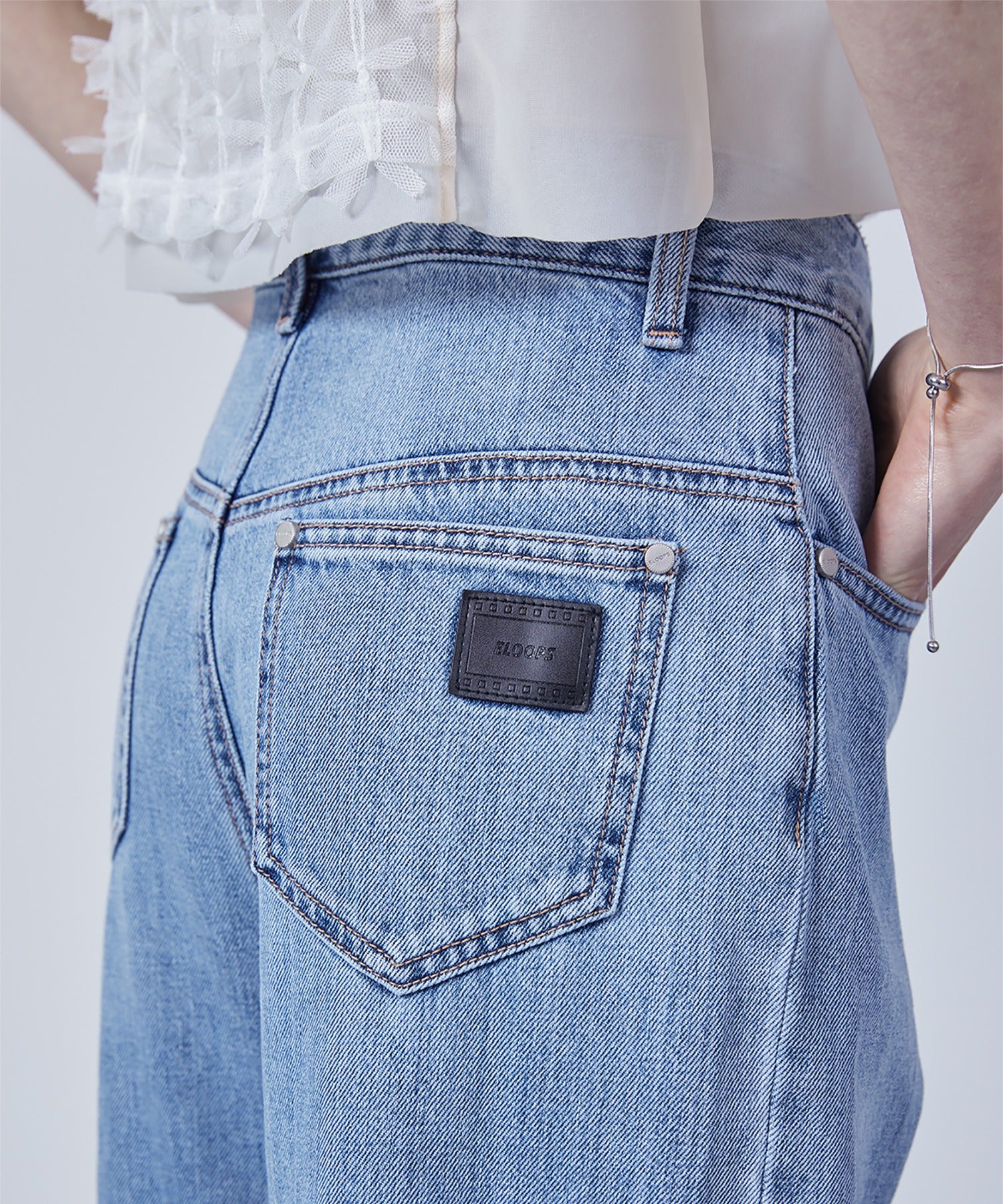 Wide Straight Contrast Hem Denim