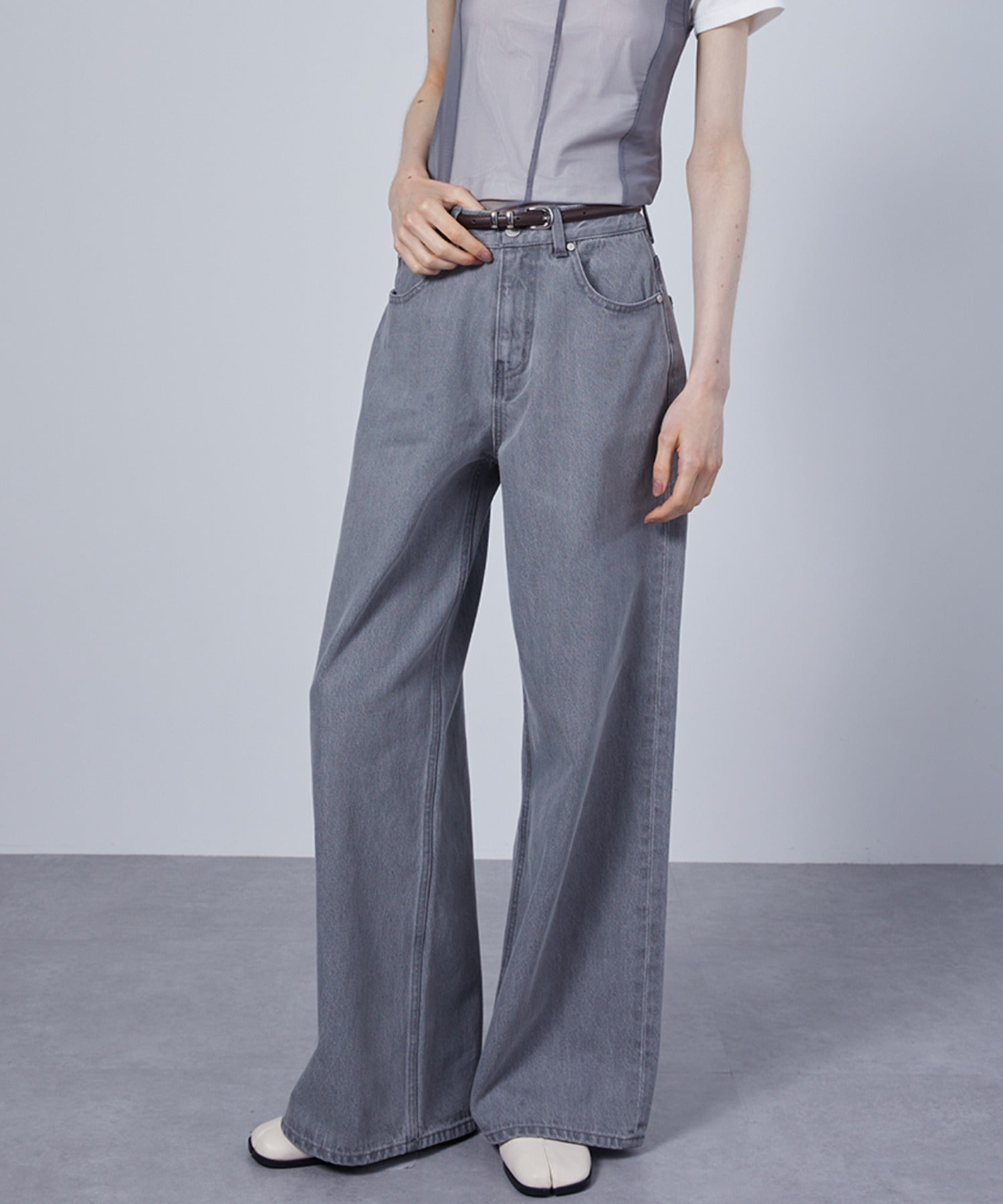 Loose Fit Narrow Straight Denim Pants