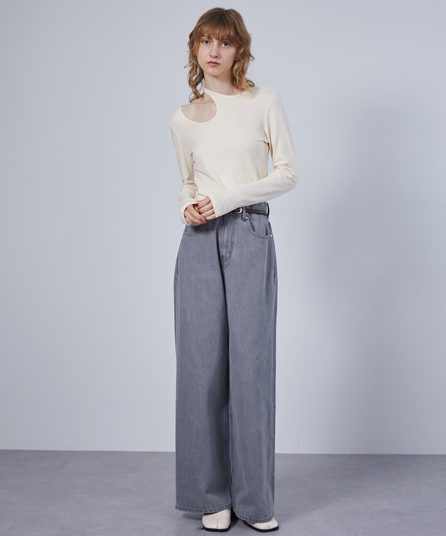 Loose Fit Narrow Straight Denim Pants