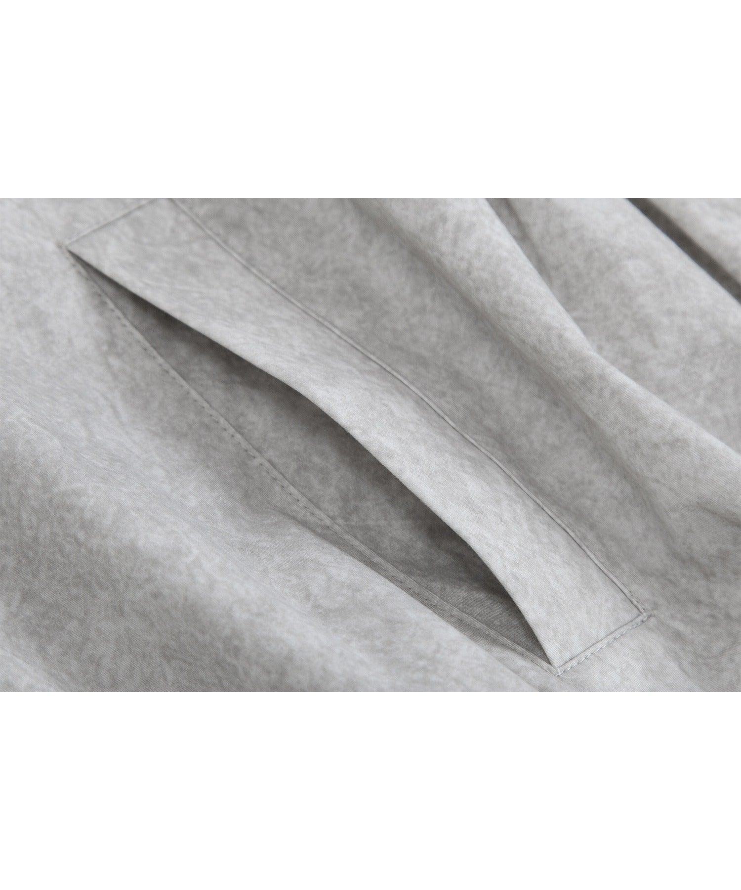 Nuance Marble Pattern High Neck Front-Tuck Volume Blouson