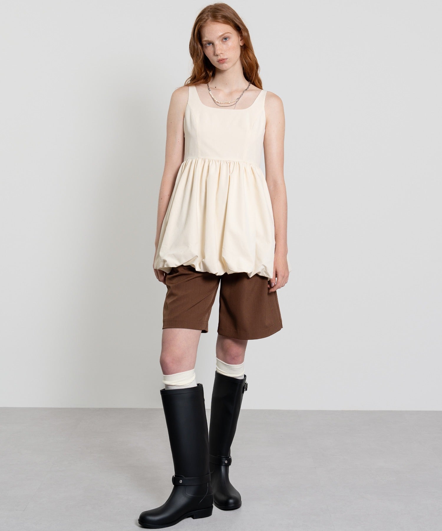 One-Tuck Classic Half Pants