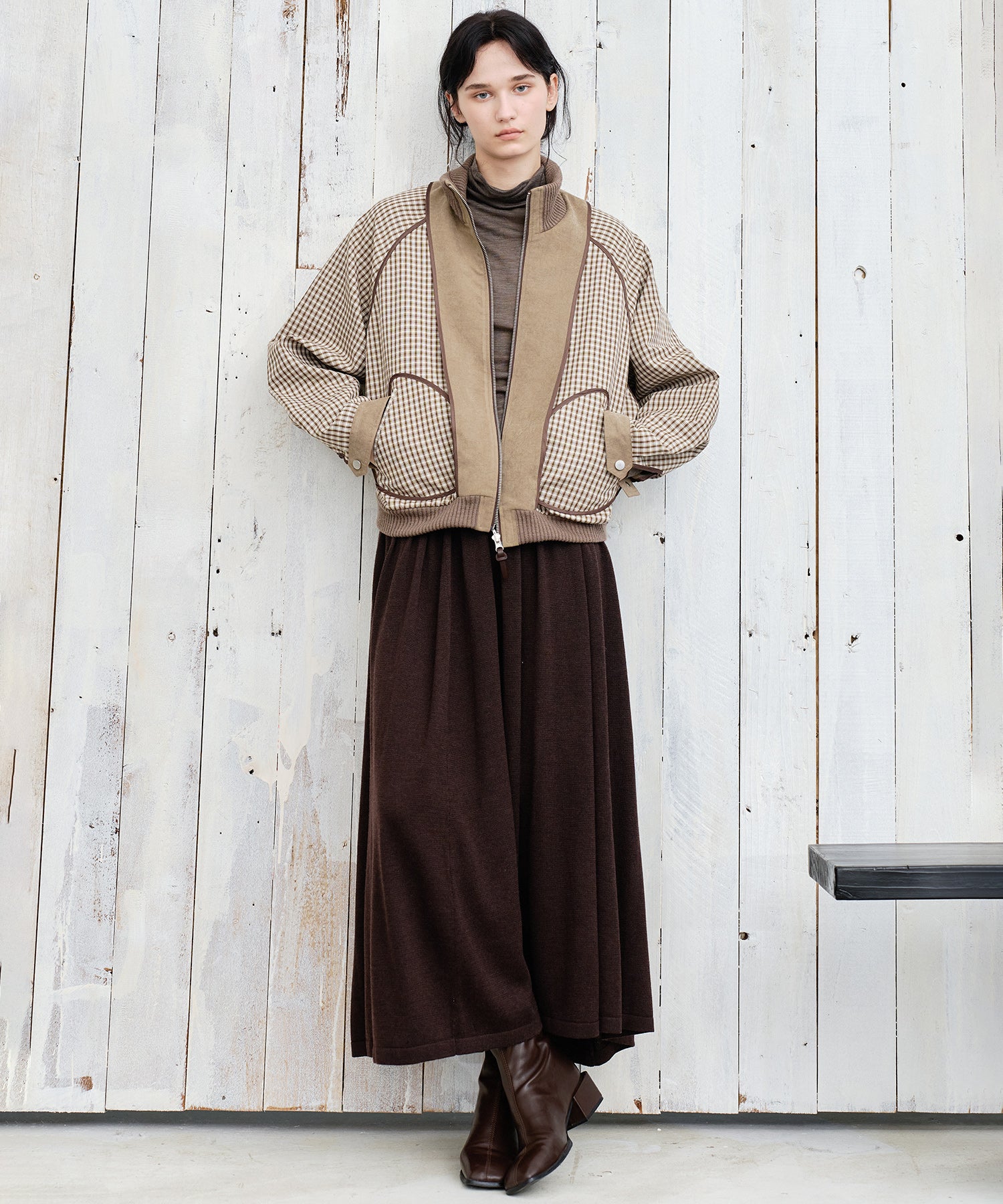 Elegant Flowy Flared Knit Midi Skirt