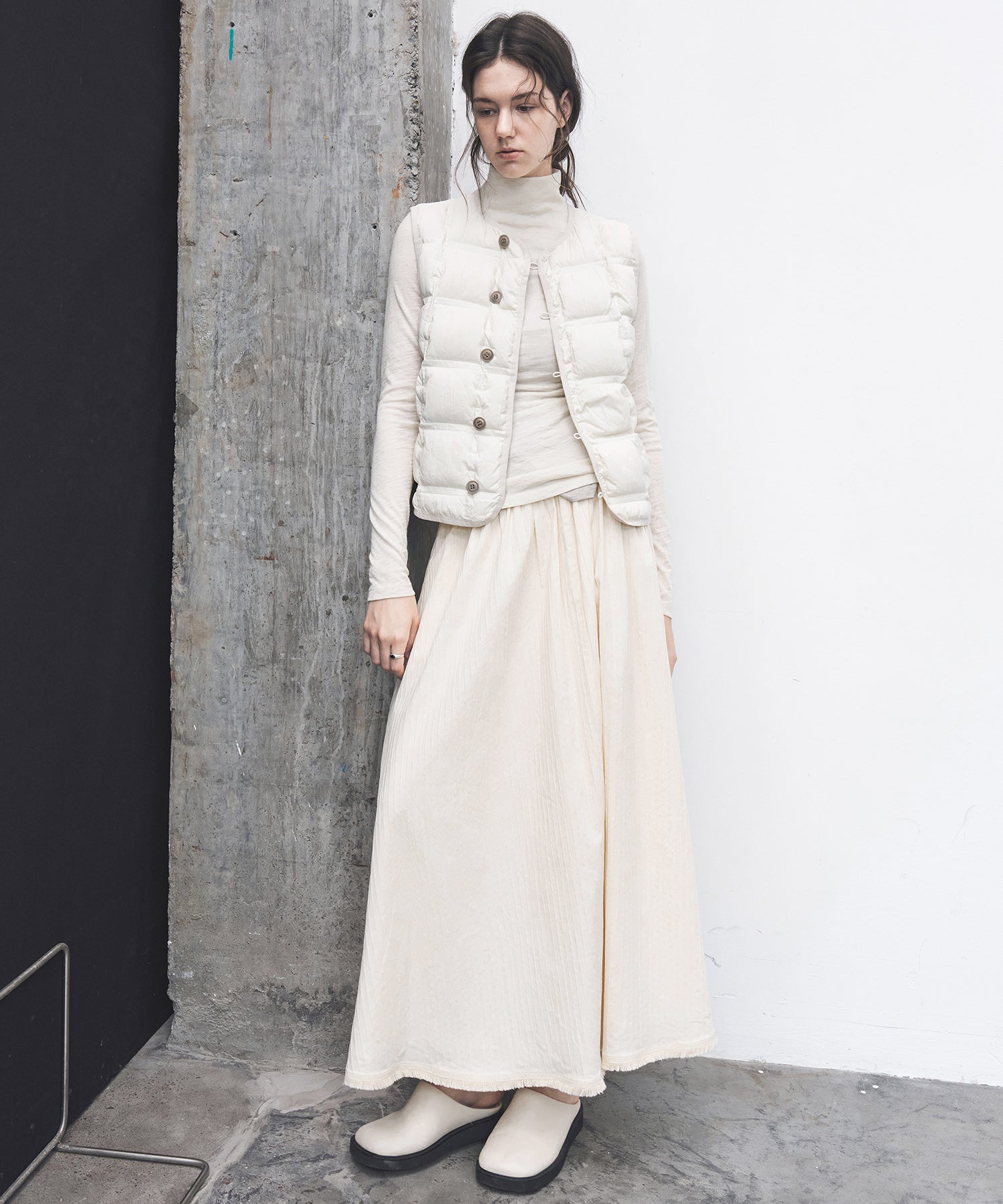 Lightweight Crinkled Down Vest