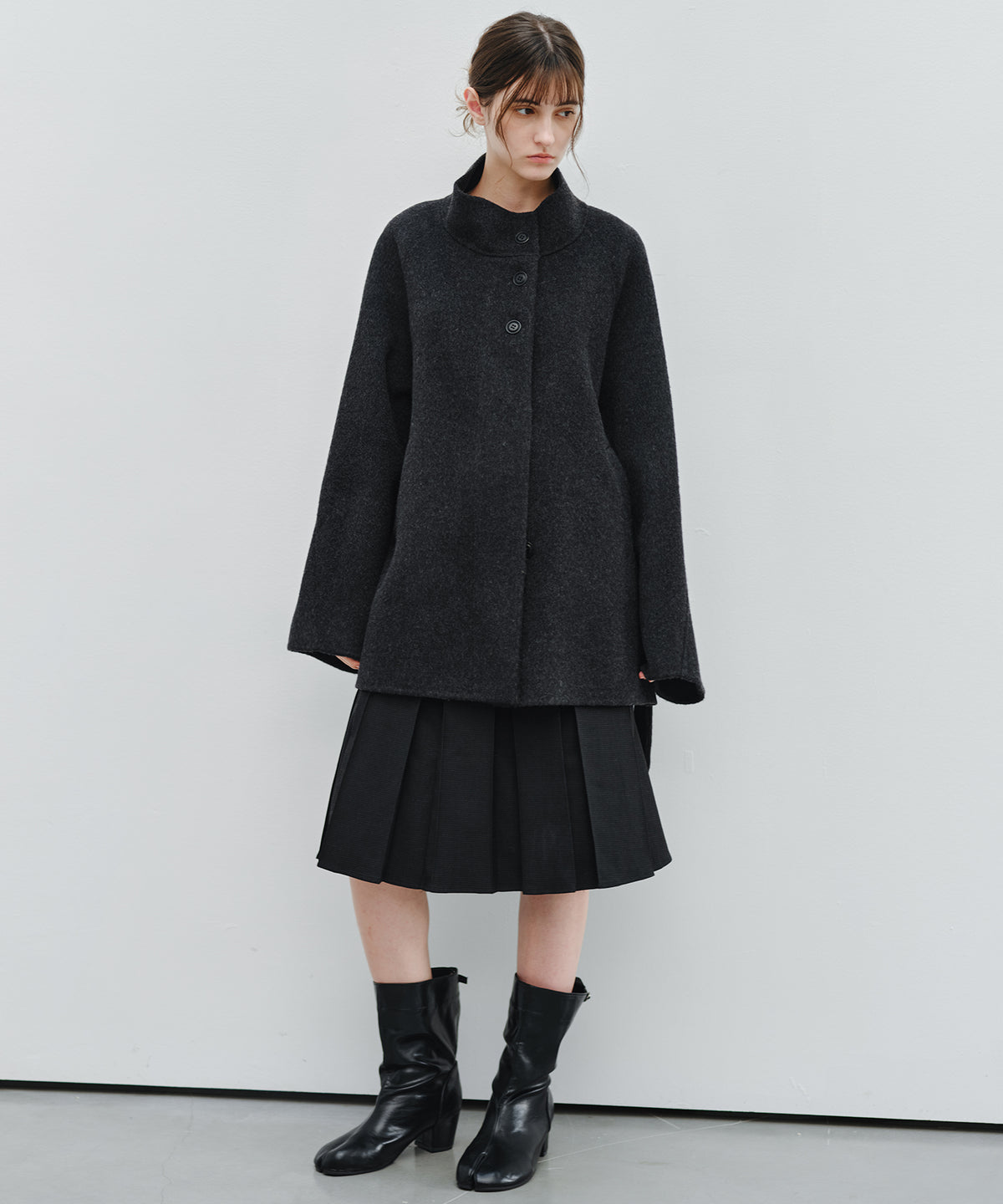 「9月下旬出荷予定」2WAY Faux Leather Pleated Midi Skirt