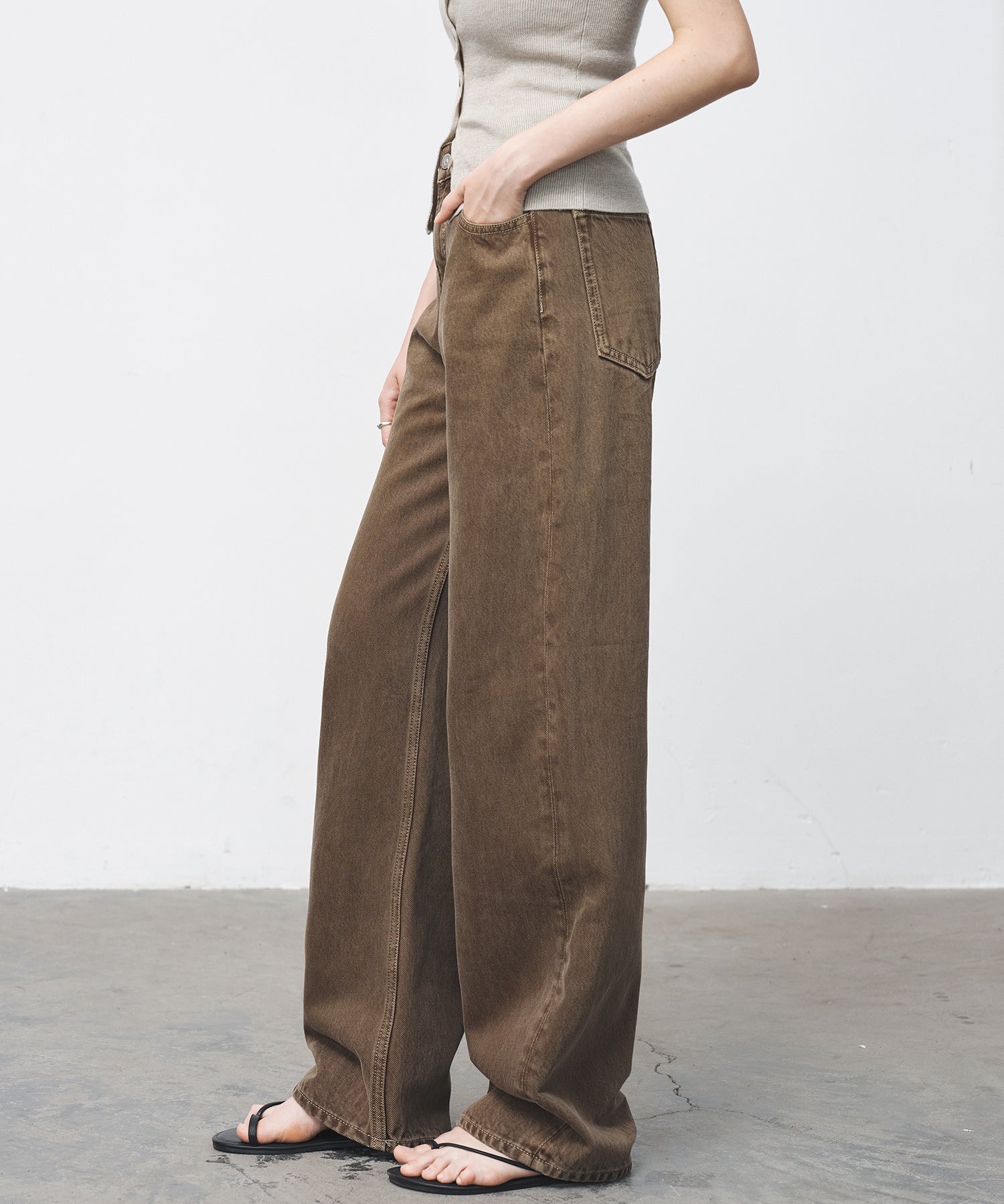 Mid-Rise Straight Wide-Leg Jeans