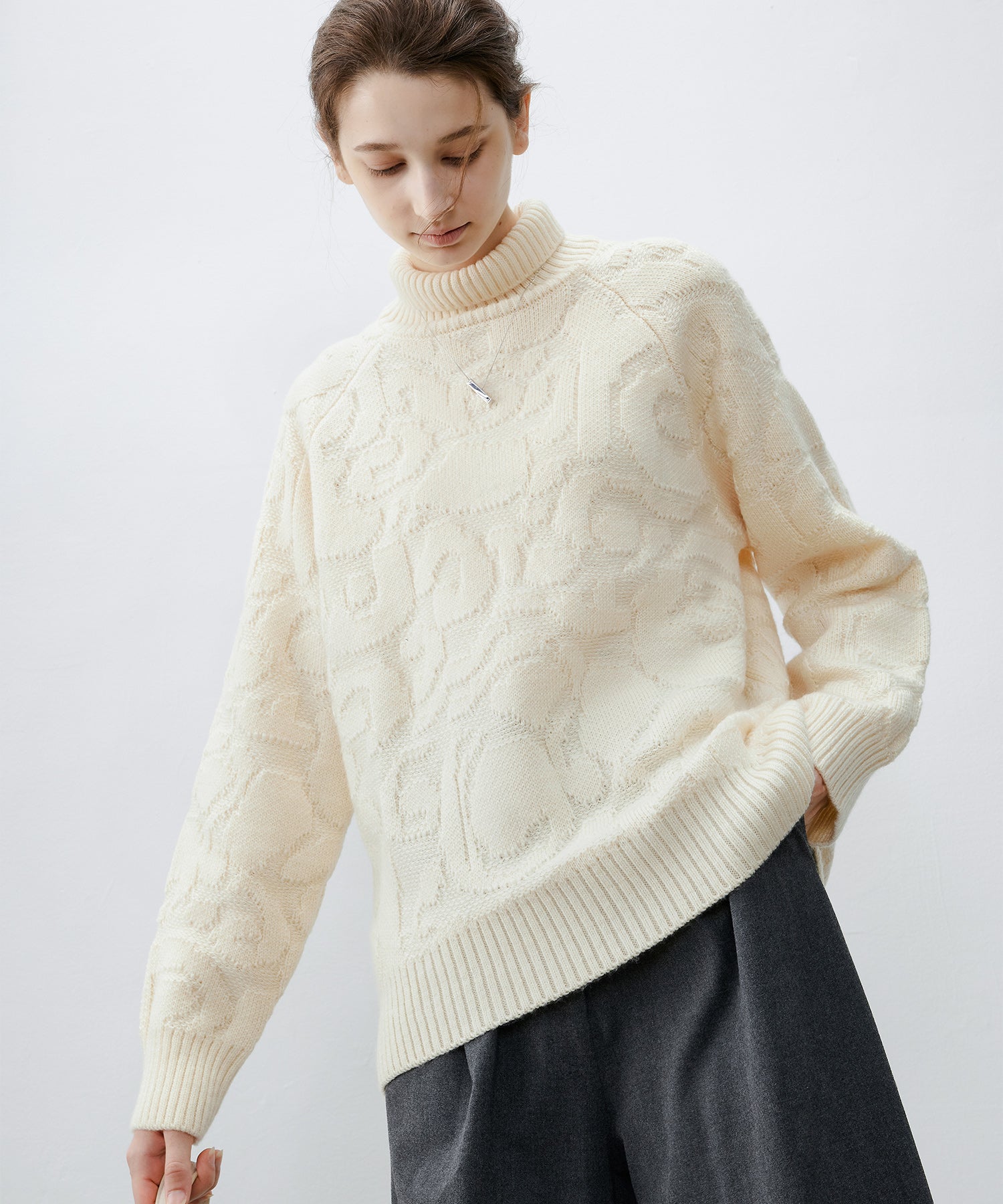 High Neck Jacquard Design Knit