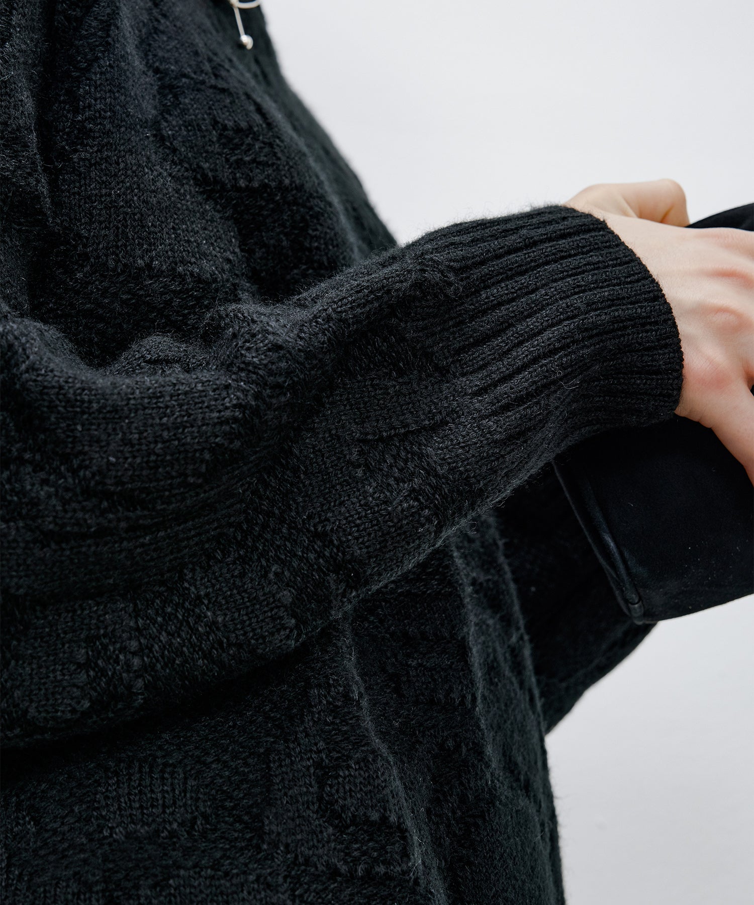 High Neck Jacquard Design Knit