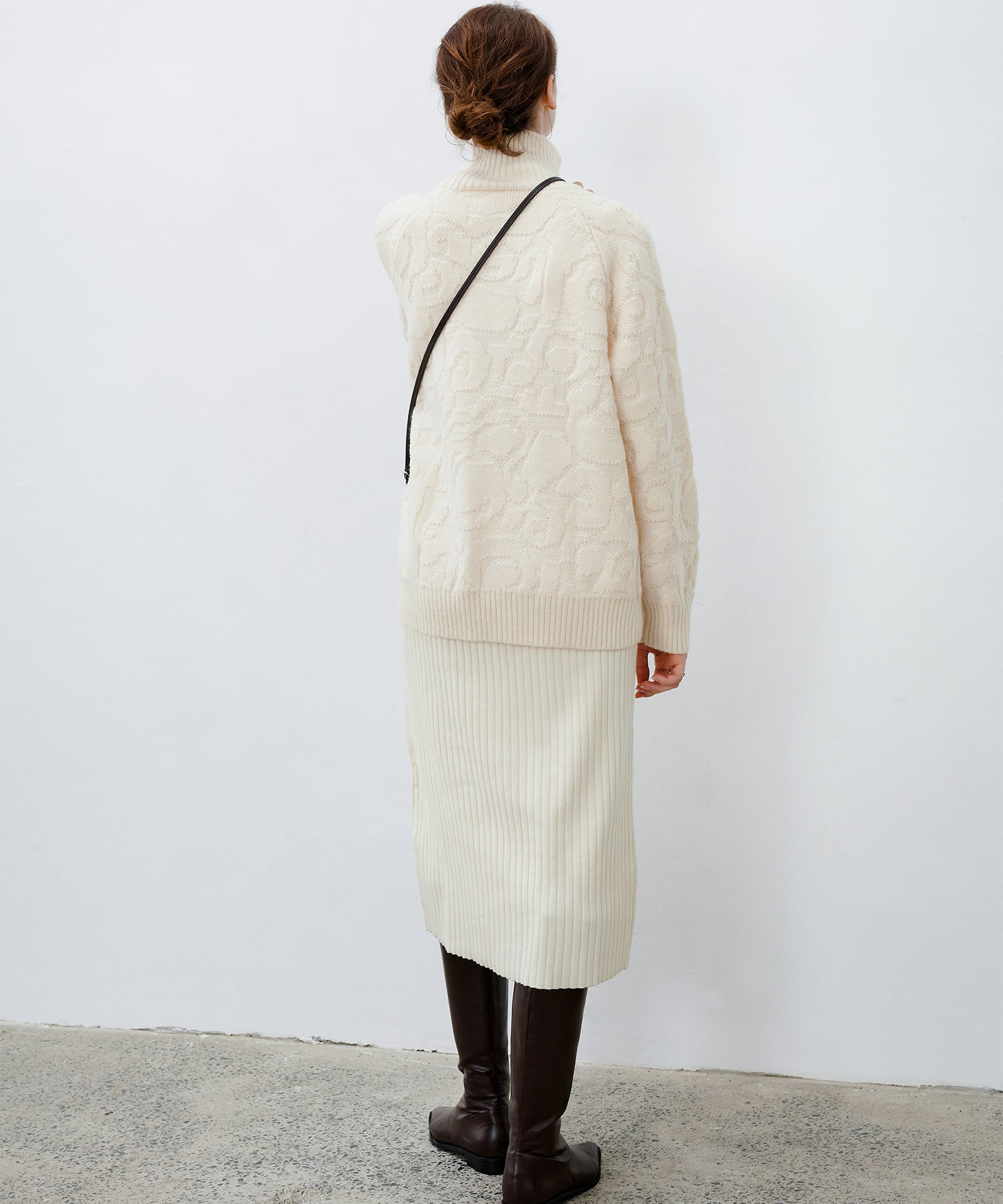 High Neck Jacquard Design Knit