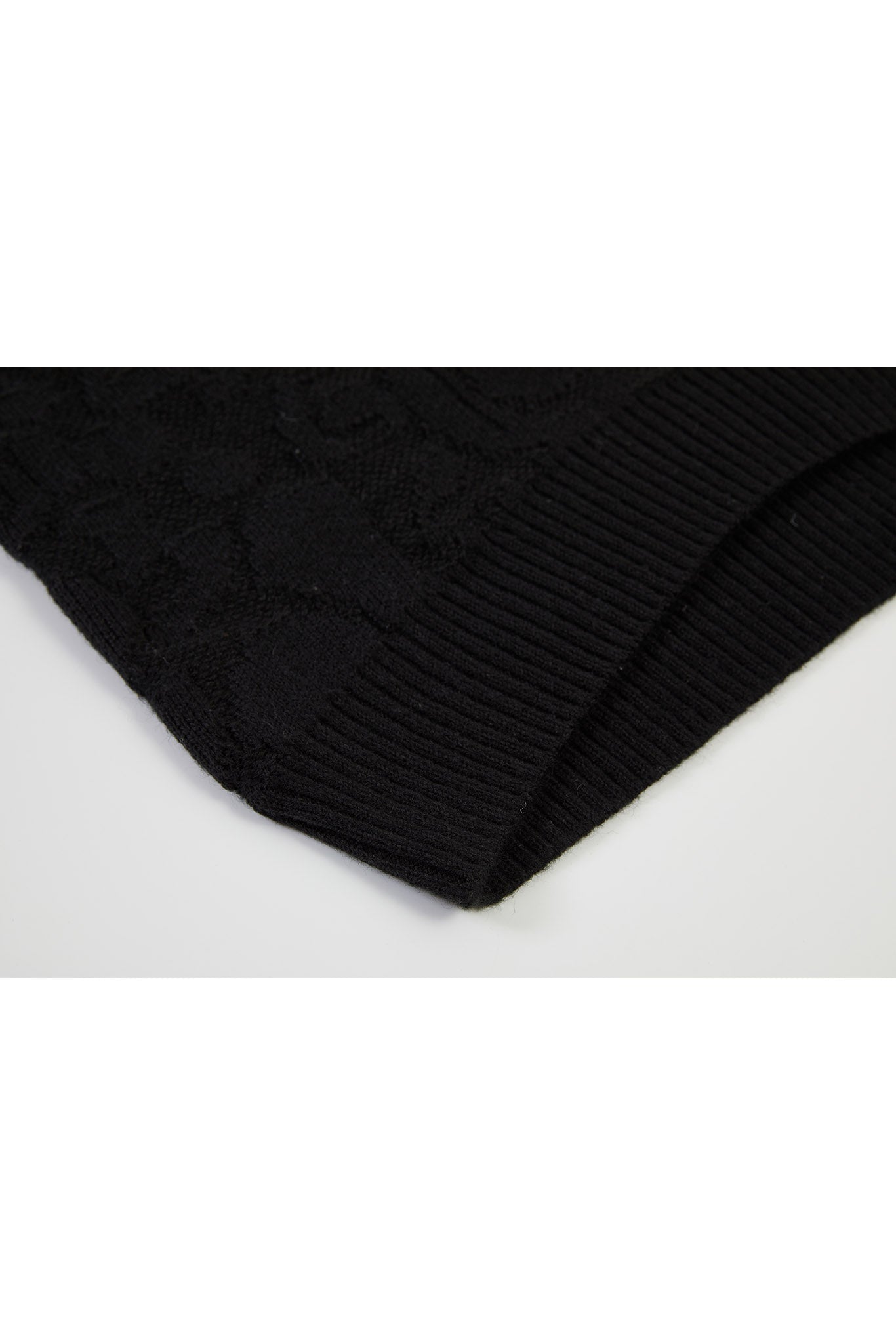 High Neck Jacquard Design Knit