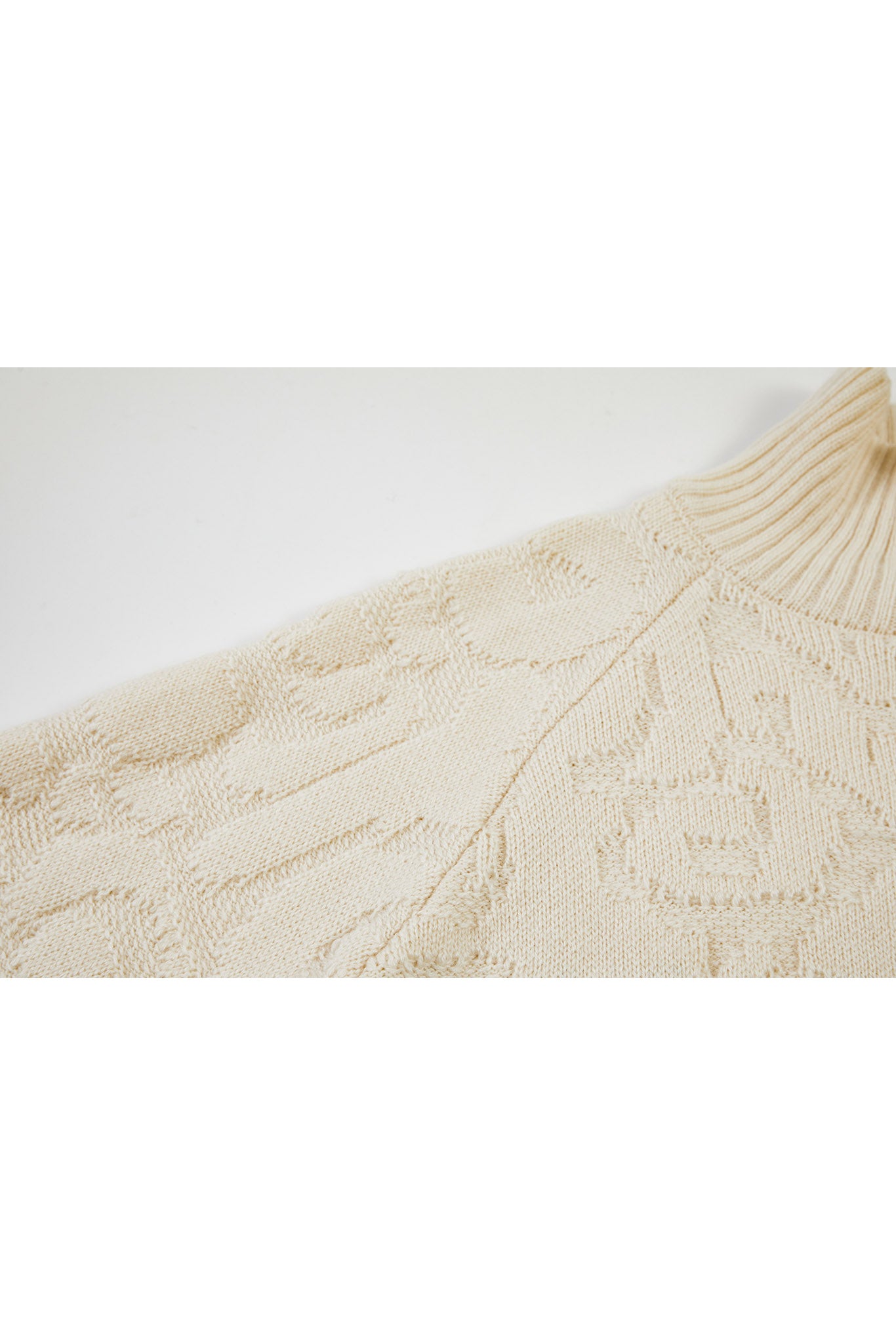 High Neck Jacquard Design Knit