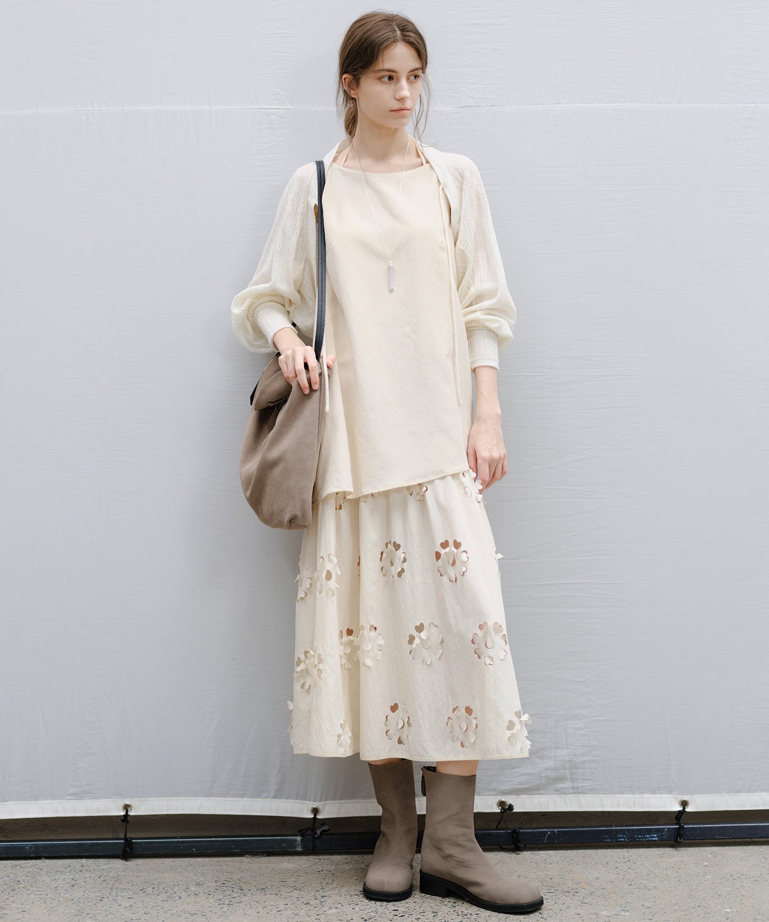 “Shipping from late February to early March” Sleeveless Cutwork Lace Midi Dress