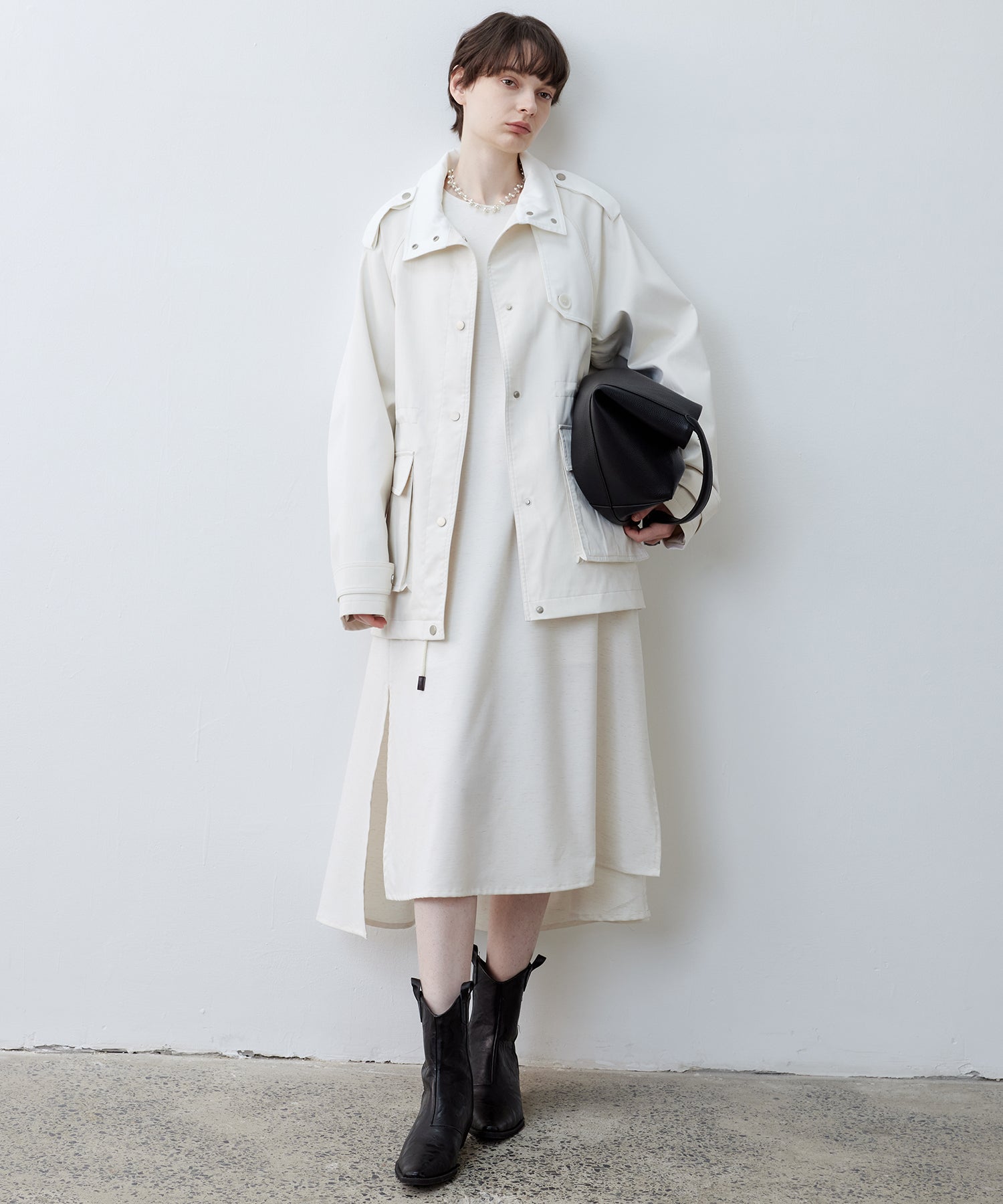 Back-Drape Sleeveless 미디 드레스